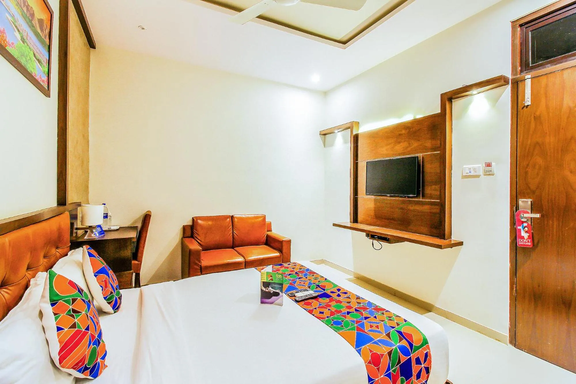 Bed in Via Empire Suite