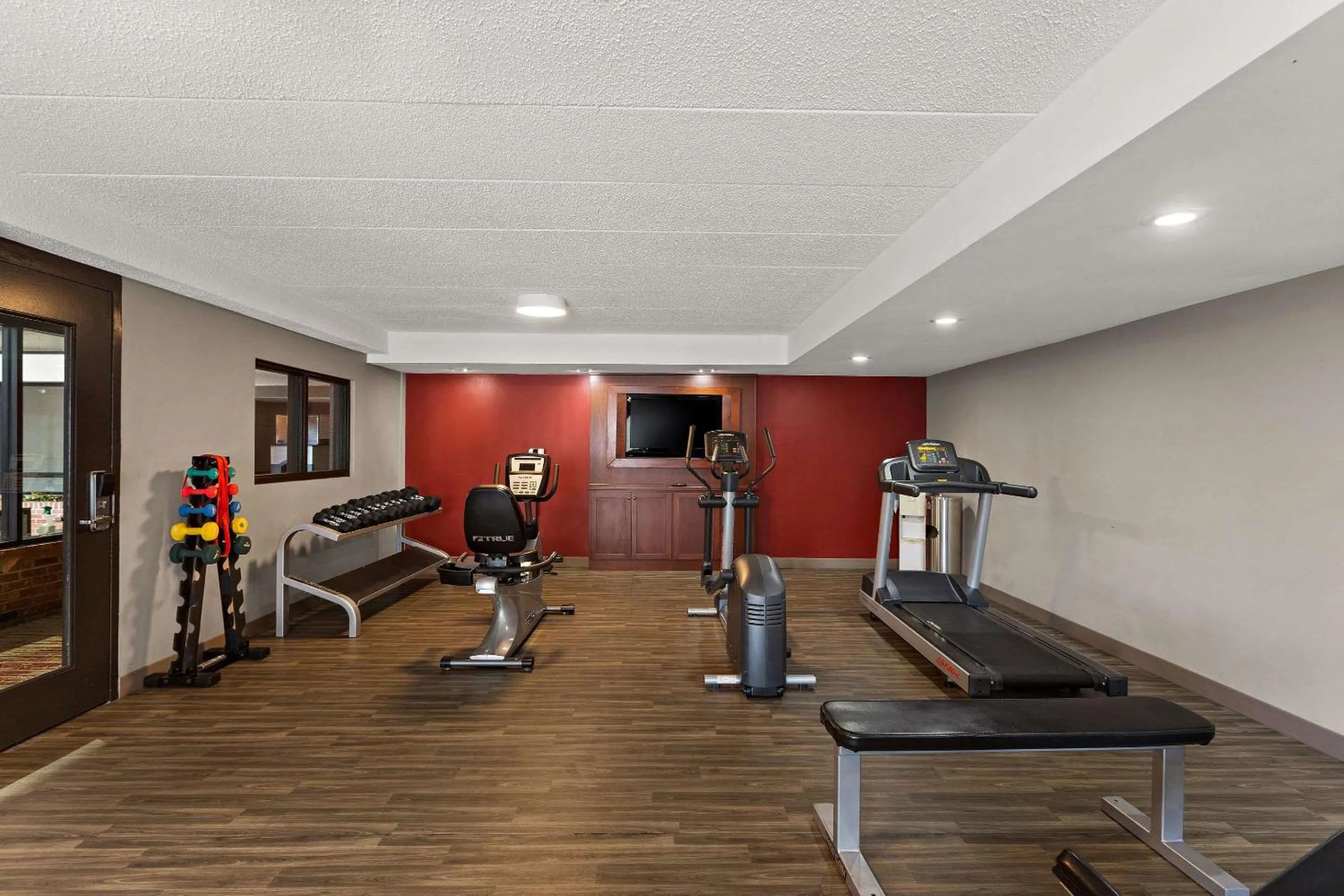 Fitness centre/facilities in Wingate by Wyndham South Bend - Notre Dame