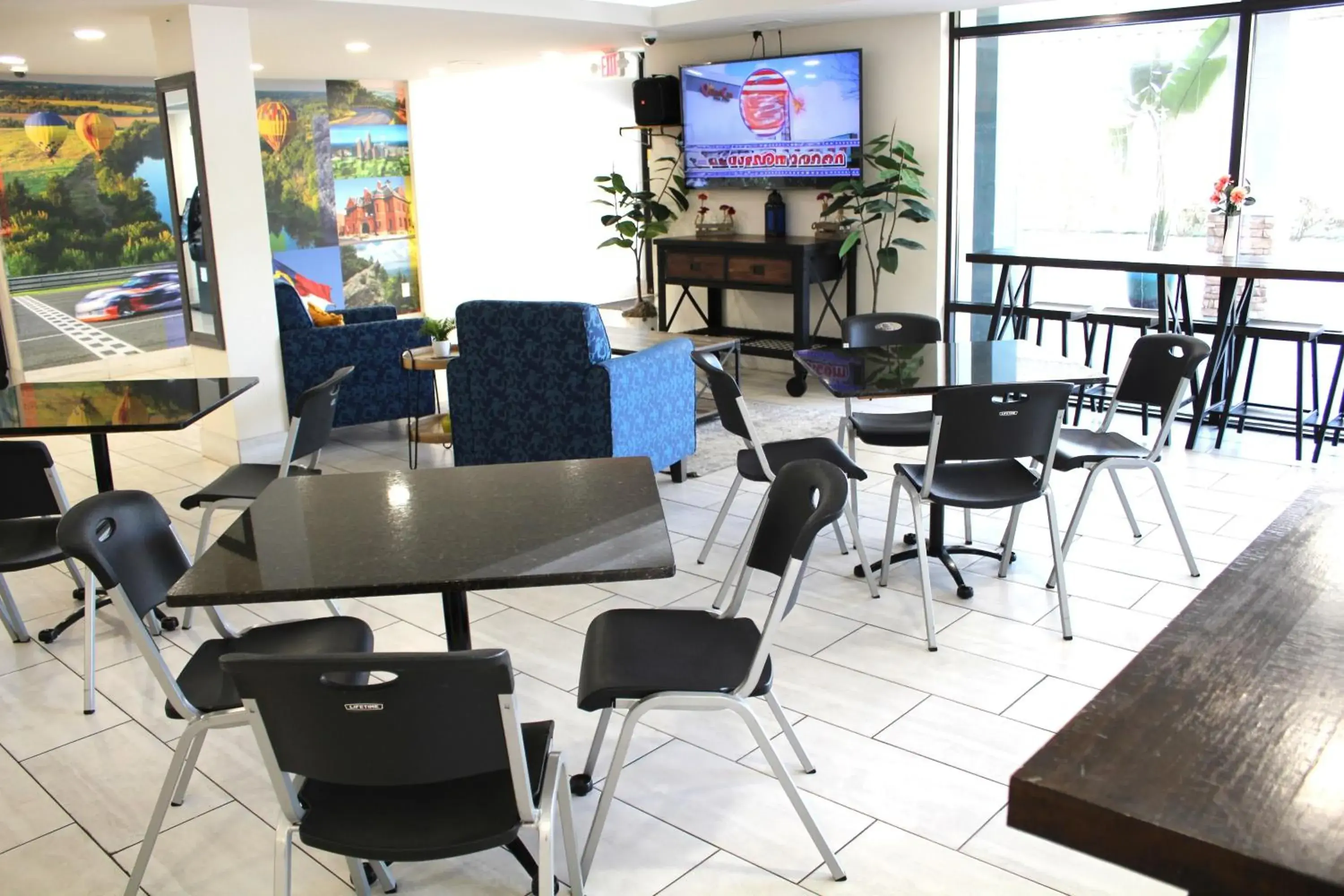 Lobby or reception in Clarion Pointe Statesville Lobby or reception in Clarion Pointe Statesville