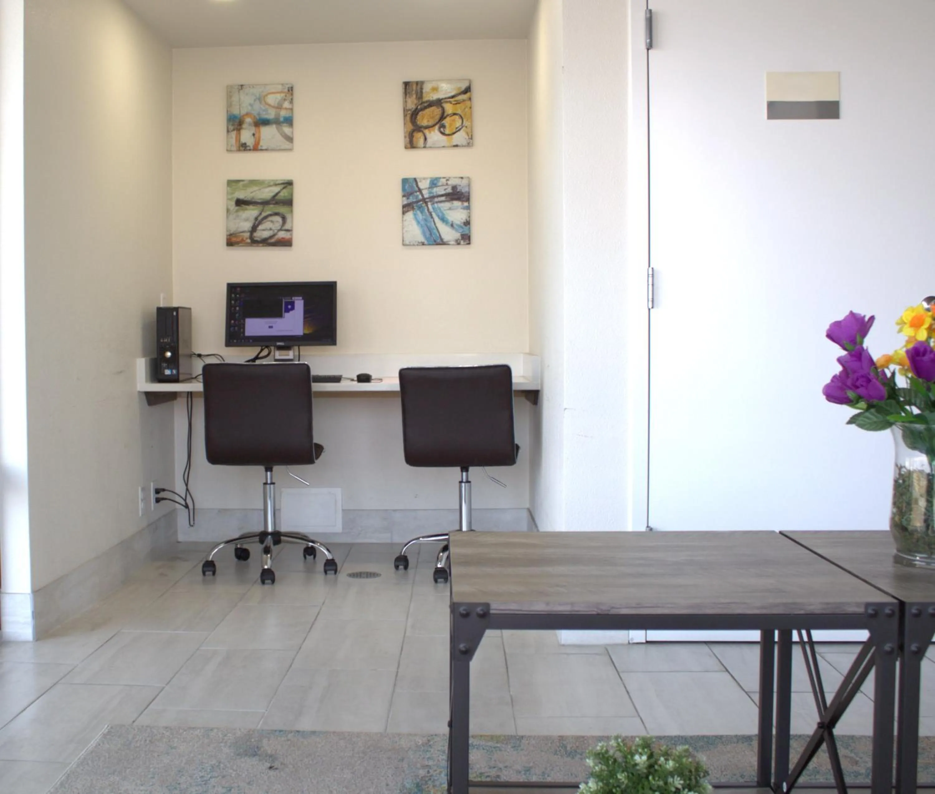 Business facilities in Clarion Pointe Statesville