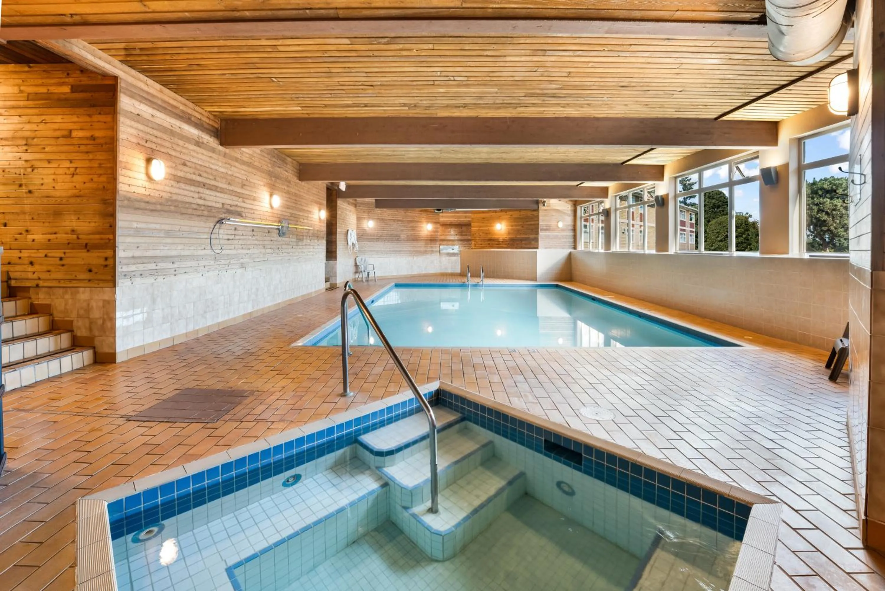 Hot Tub in Days Inn by Wyndham Nanaimo