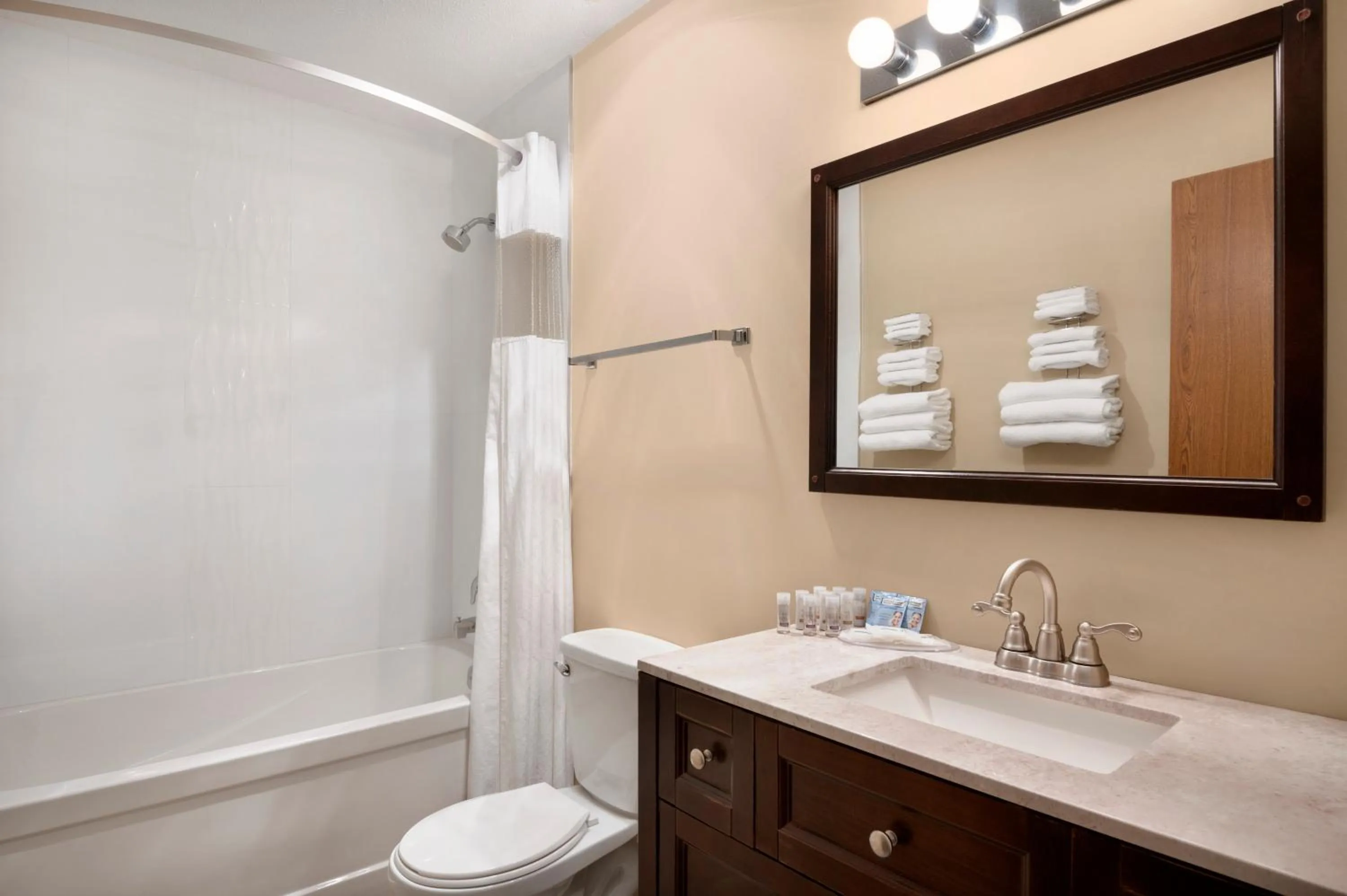 Bathroom in Days Inn by Wyndham Nanaimo