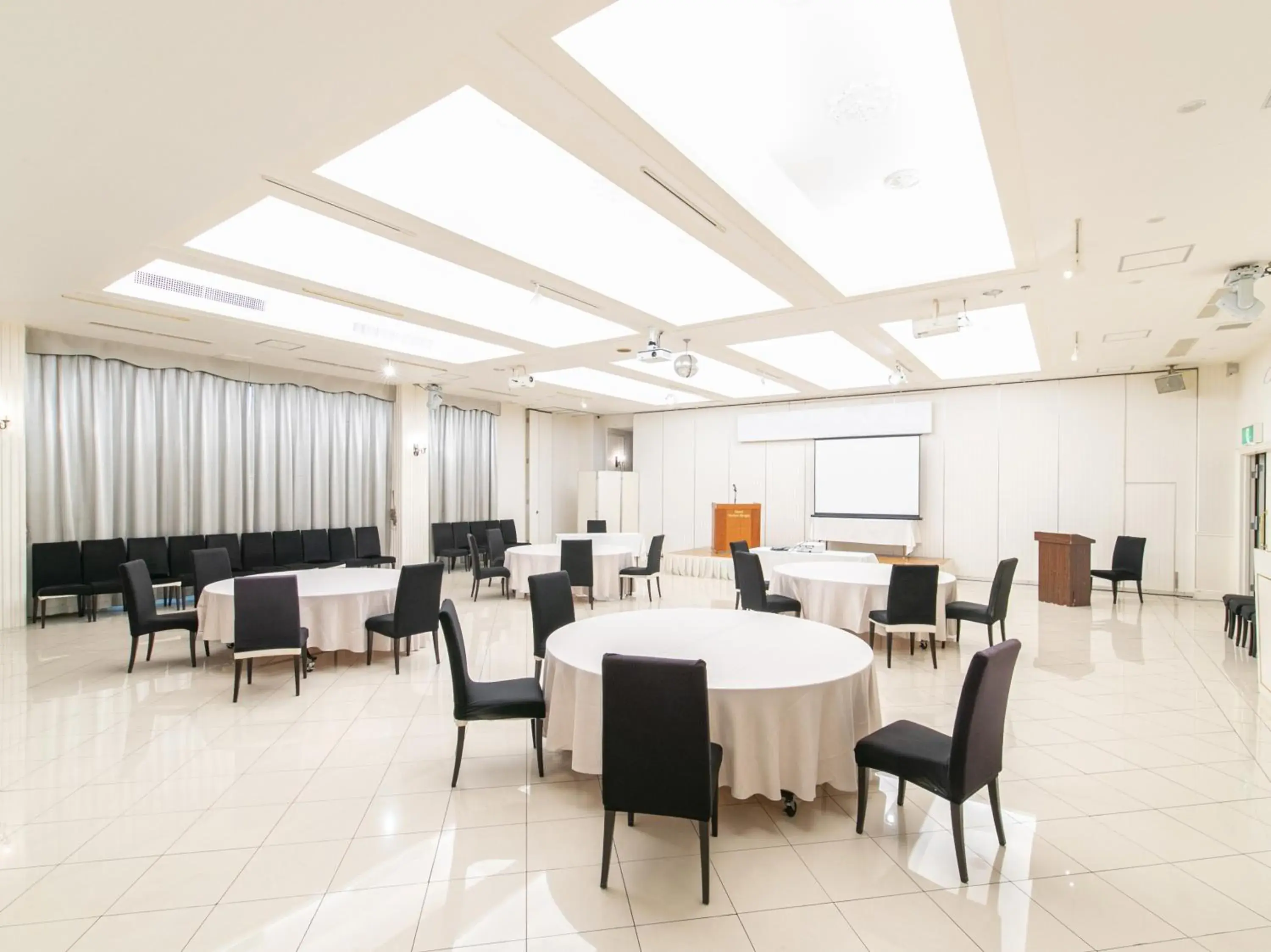 Restaurant/places to eat in Hotel Verfort Hyuga Restaurant/places to eat in Hotel Verfort Hyuga