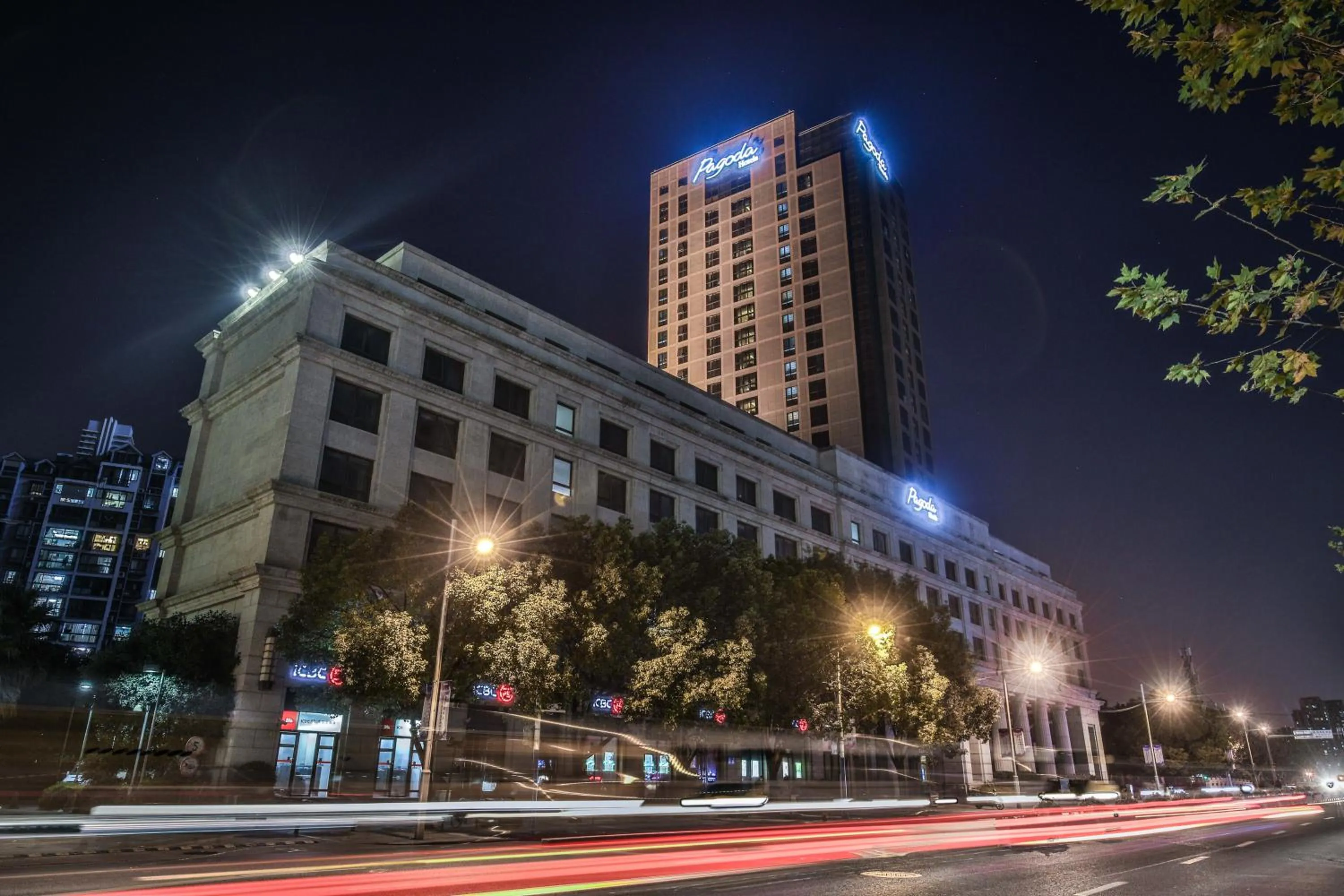 Property building in Radisson Blu Hotel Shanghai Hong Quan