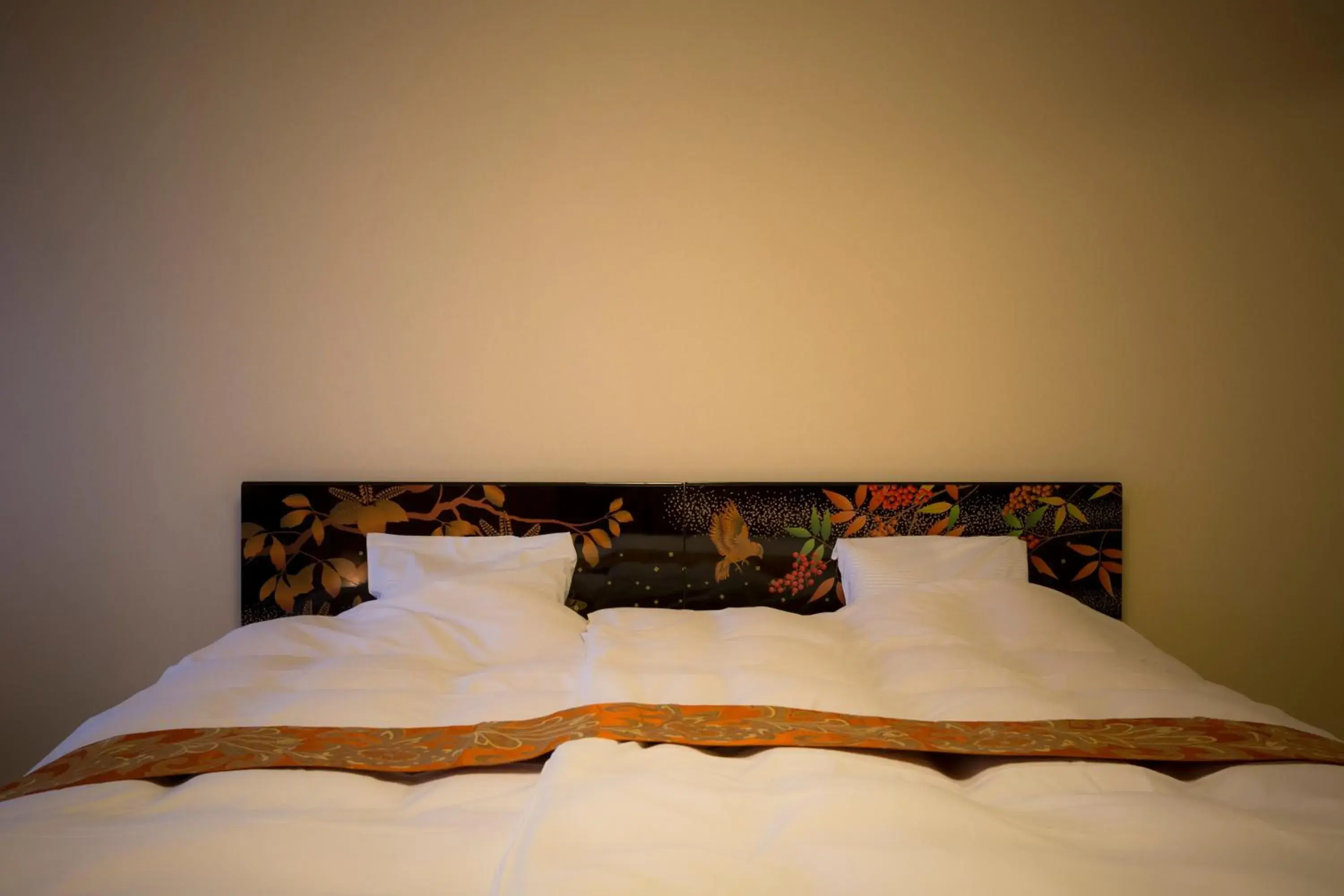 Standard Twin Room with Tatami Floor - Breakfast and Seasonal Kaiseki Dinner Included in Kinosaki Onsen Hanakouji Saigetsu Standard Twin Room with Tatami Floor - Breakfast and Seasonal Kaiseki Dinner Included in Kinosaki Onsen Hanakouji Saigetsu