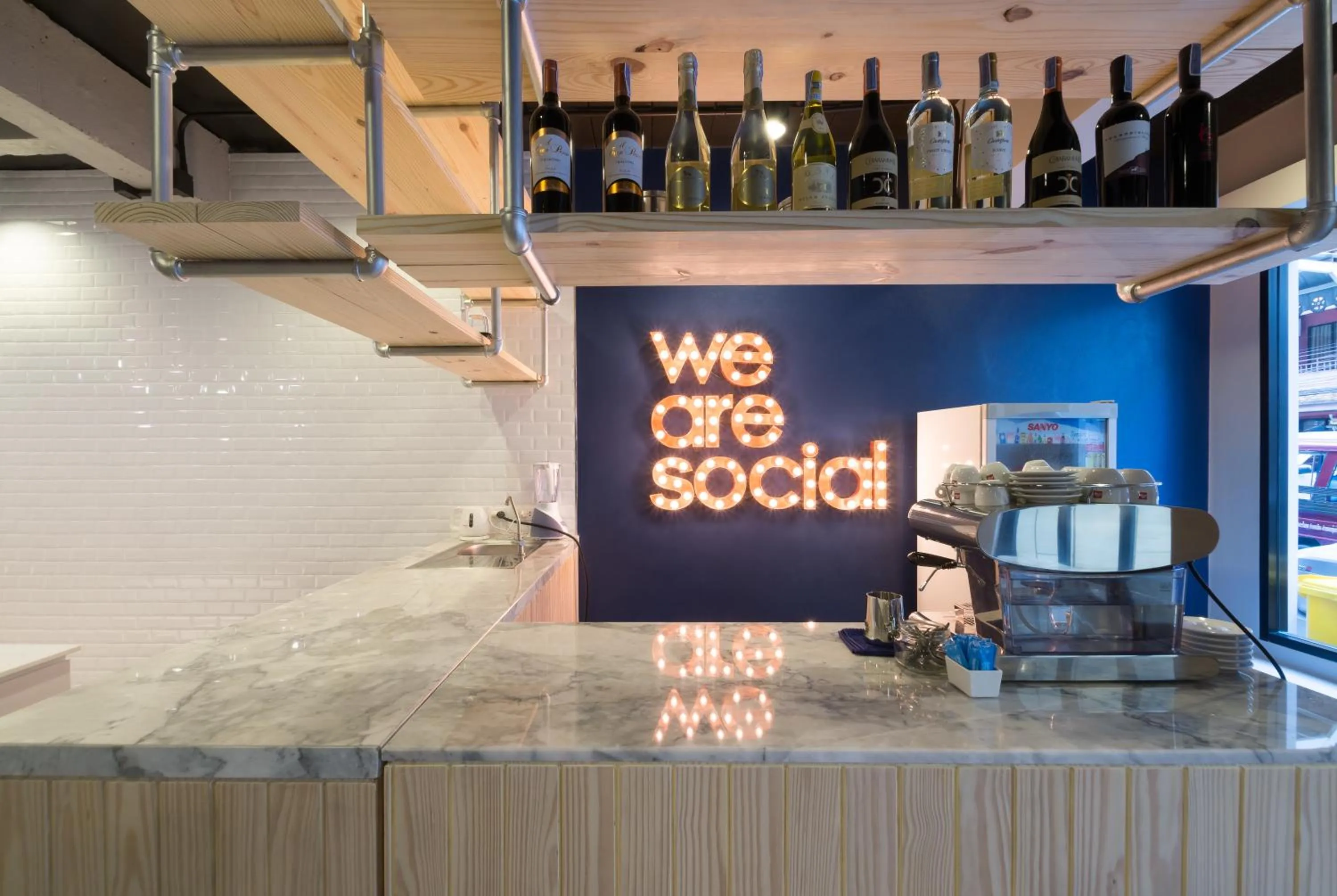 Restaurant/places to eat in Alfresco Phuket Hotel