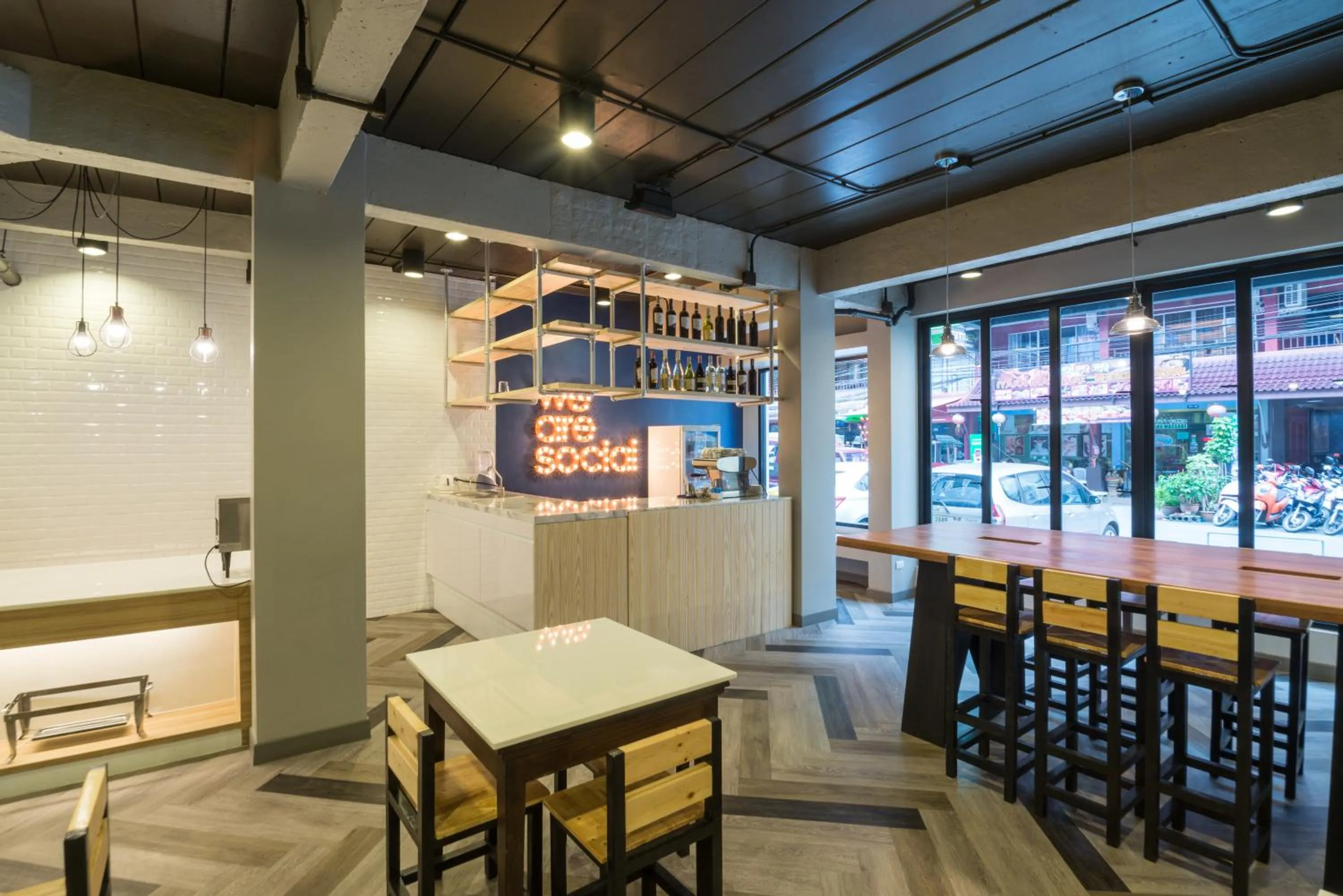 Restaurant/places to eat in Alfresco Phuket Hotel