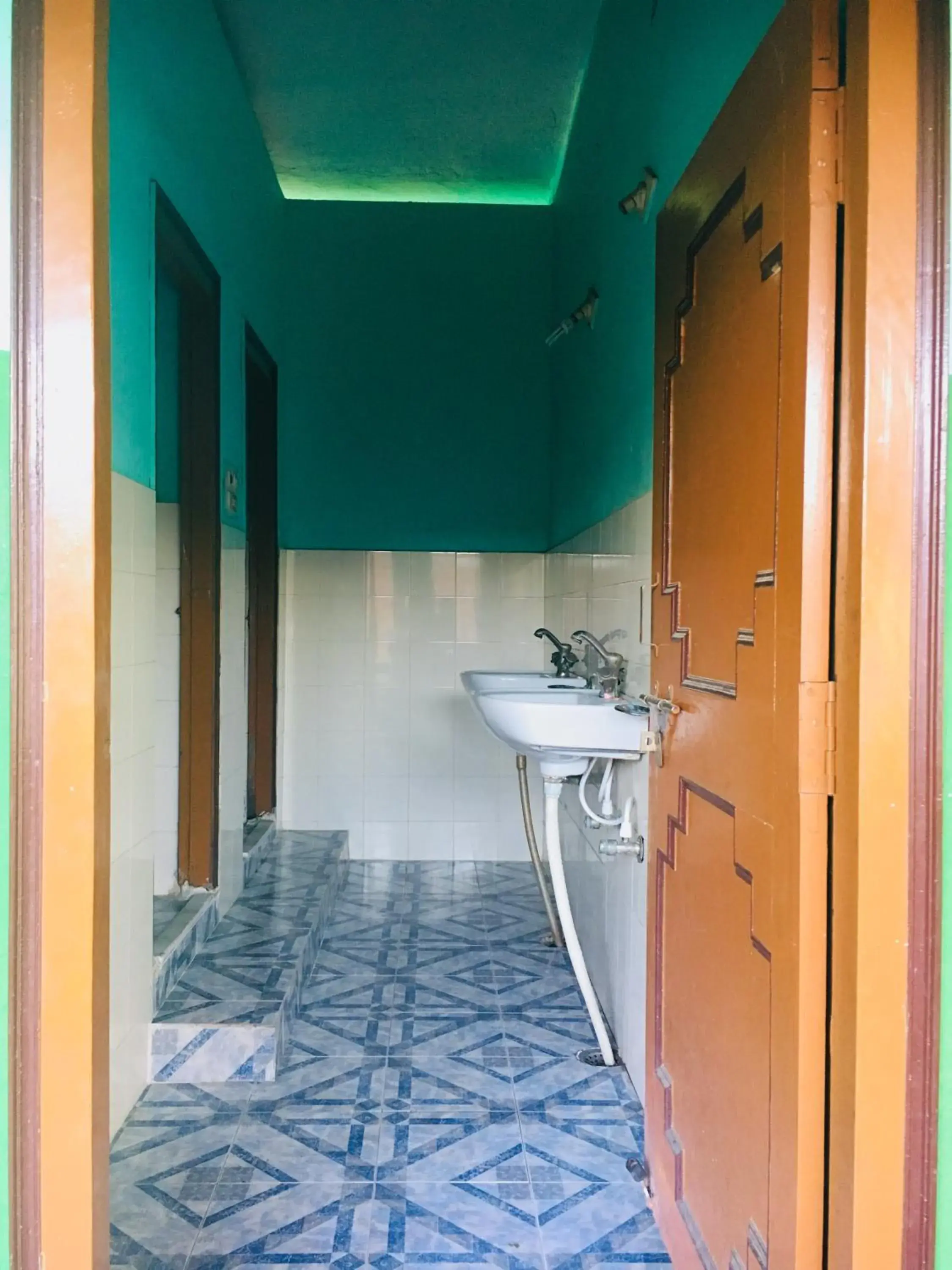 Double Room with Shared Toilet in Ansari House Double Room with Shared Toilet in Ansari House