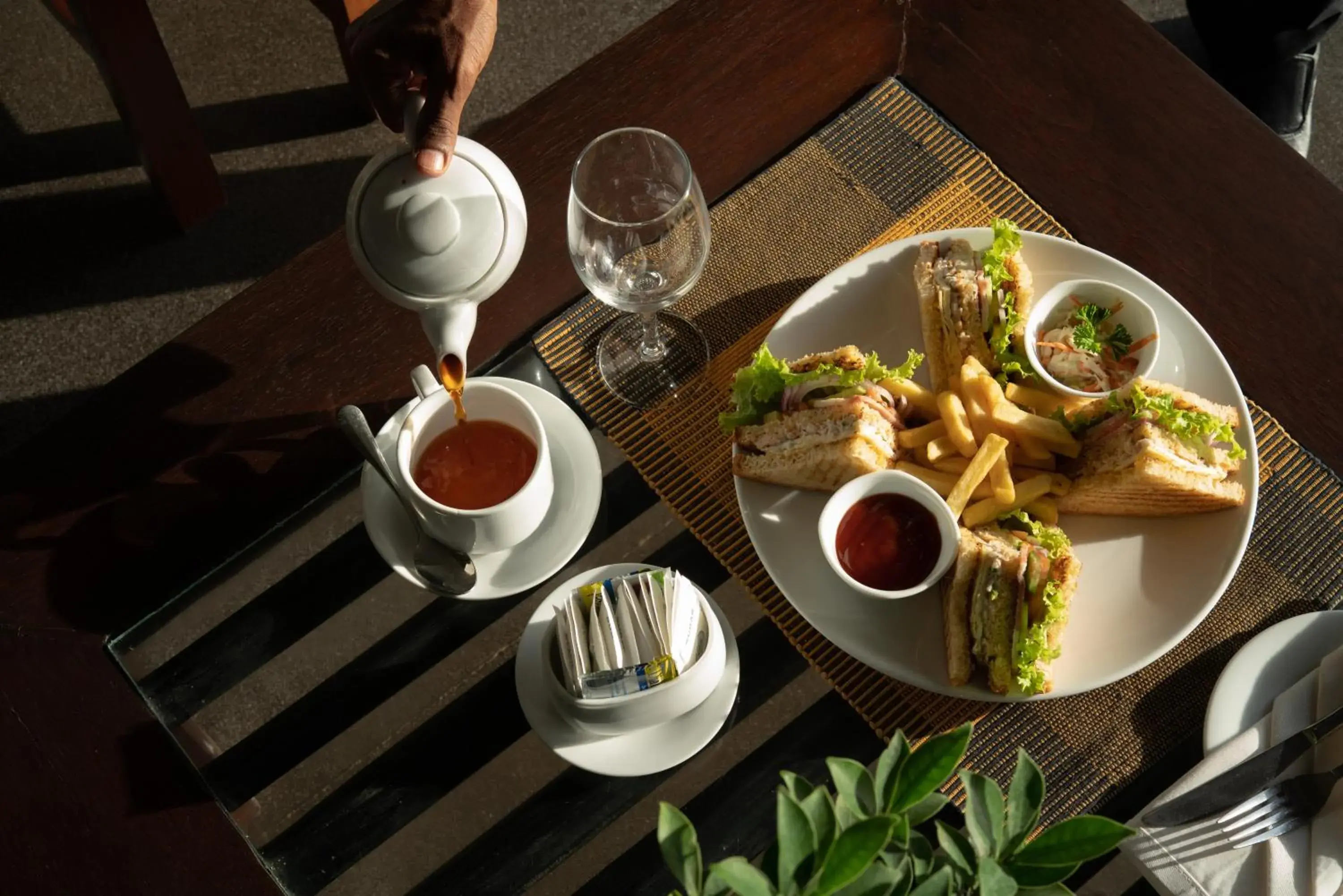 Food and drinks in The Blue Water - Geoffrey Bawa Heritage Resort Hotel Food and drinks in The Blue Water - Geoffrey Bawa Heritage Resort Hotel