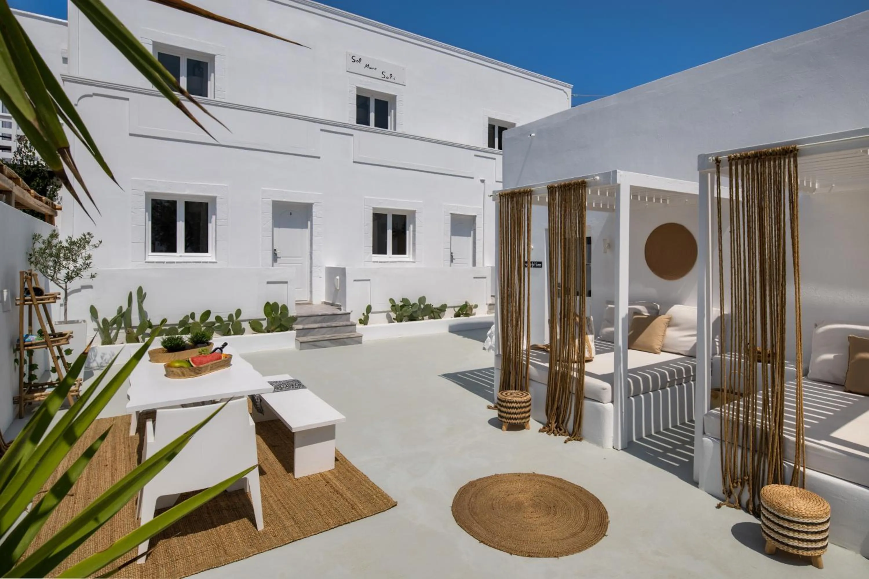 Property building in Sol Mare Salis