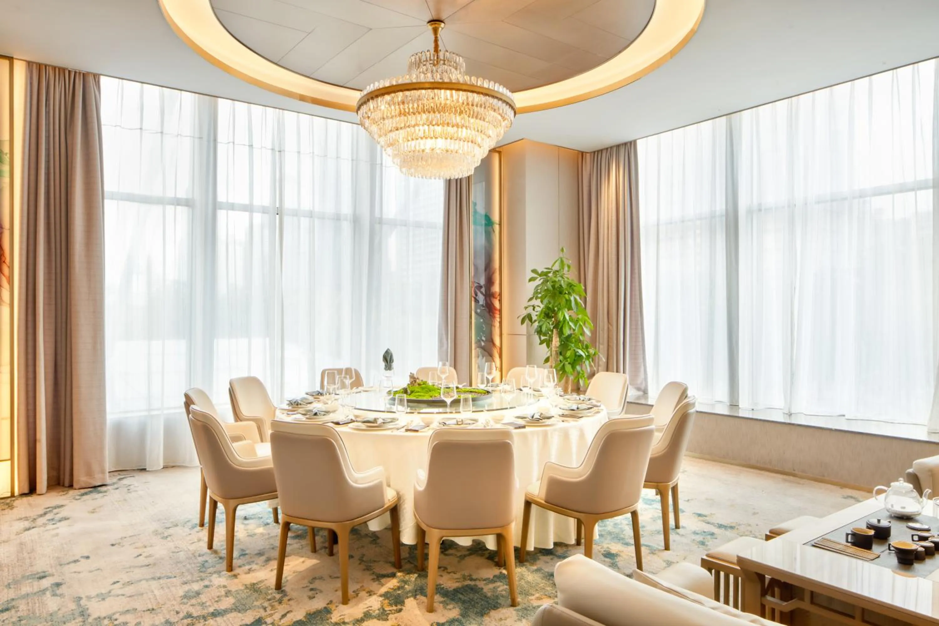 Restaurant/places to eat in Shenzhen Grand Skylight Garden Hotel