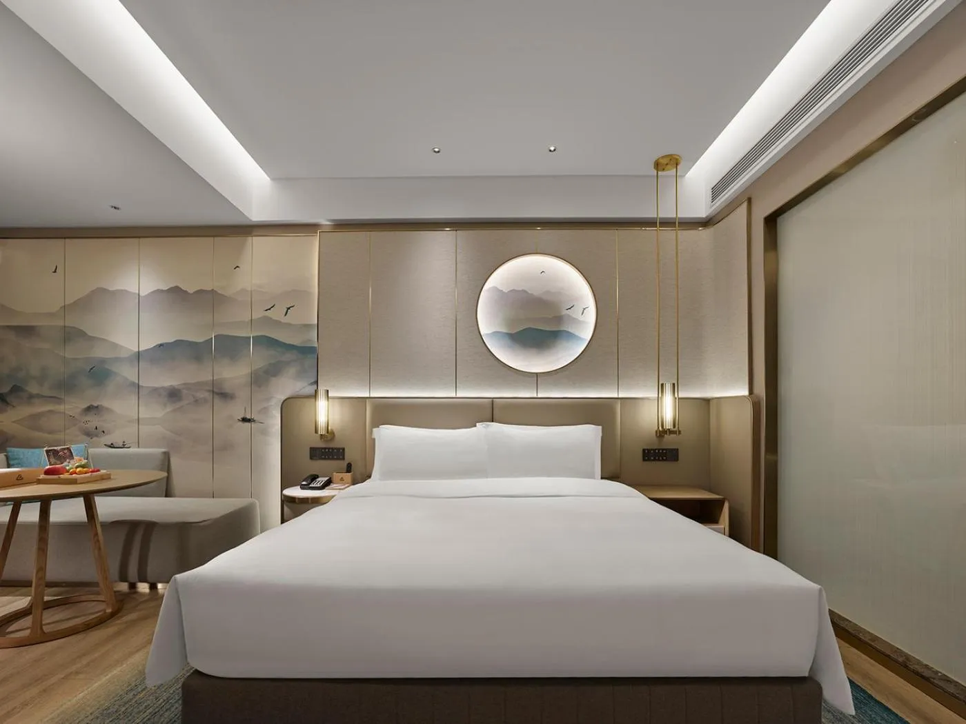 Bed in Shenzhen Grand Skylight Garden Hotel