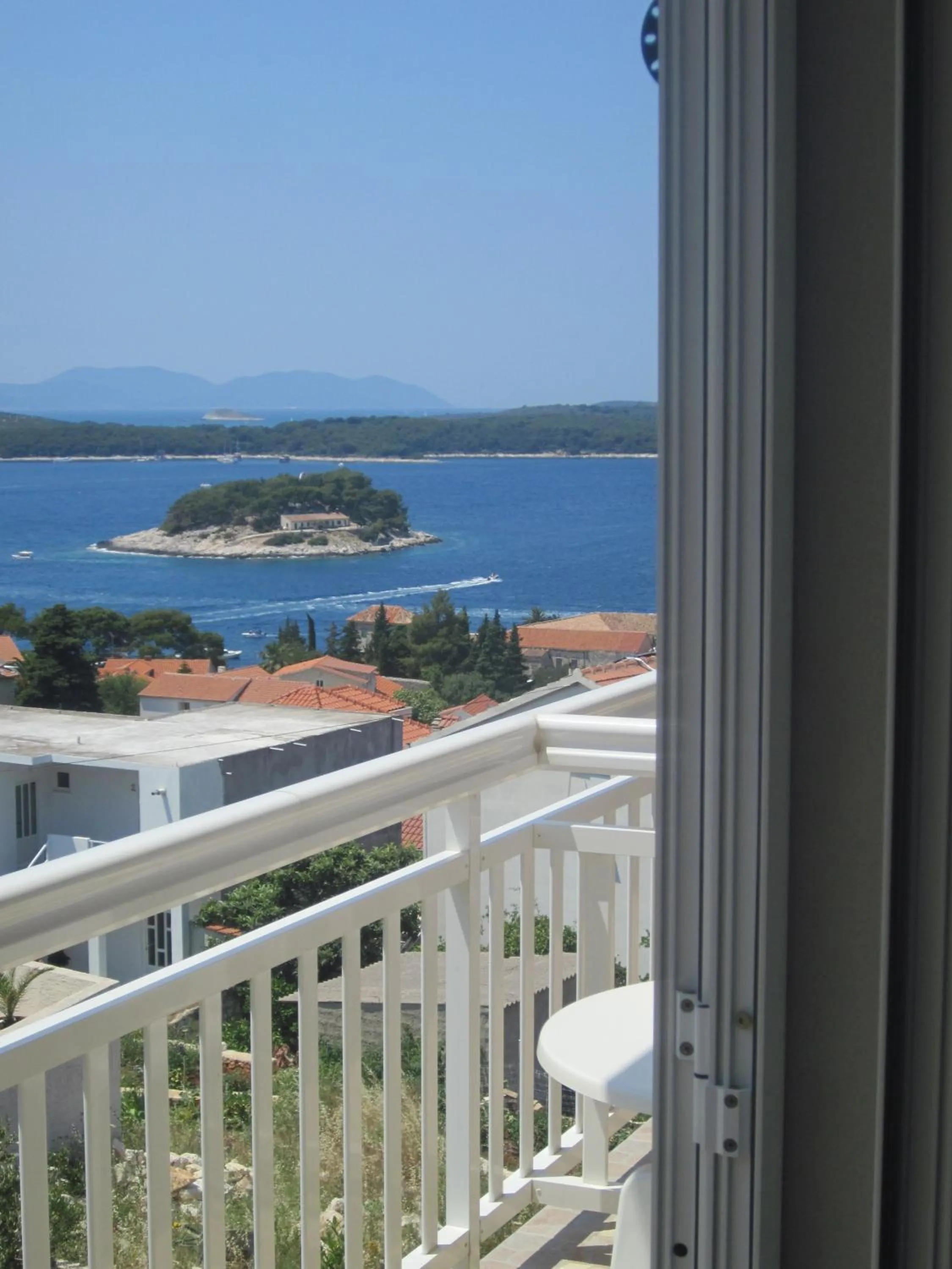 Day in Apartments Kresic