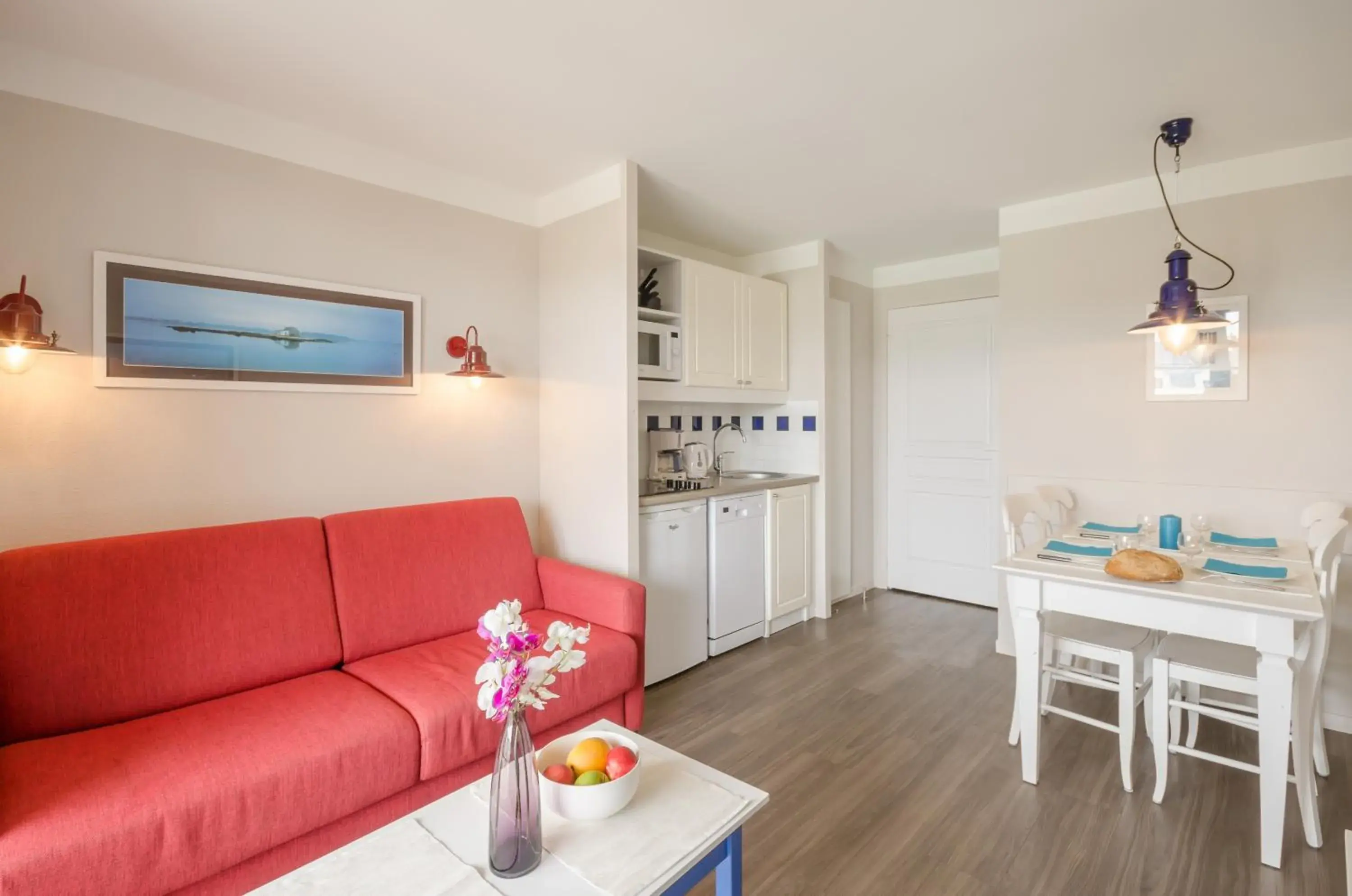One-Bedroom Apartment with Terrace or Balcony (4 People) in Résidence Pierre & Vacances Cap Marine One-Bedroom Apartment with Terrace or Balcony (4 People) in Résidence Pierre & Vacances Cap Marine