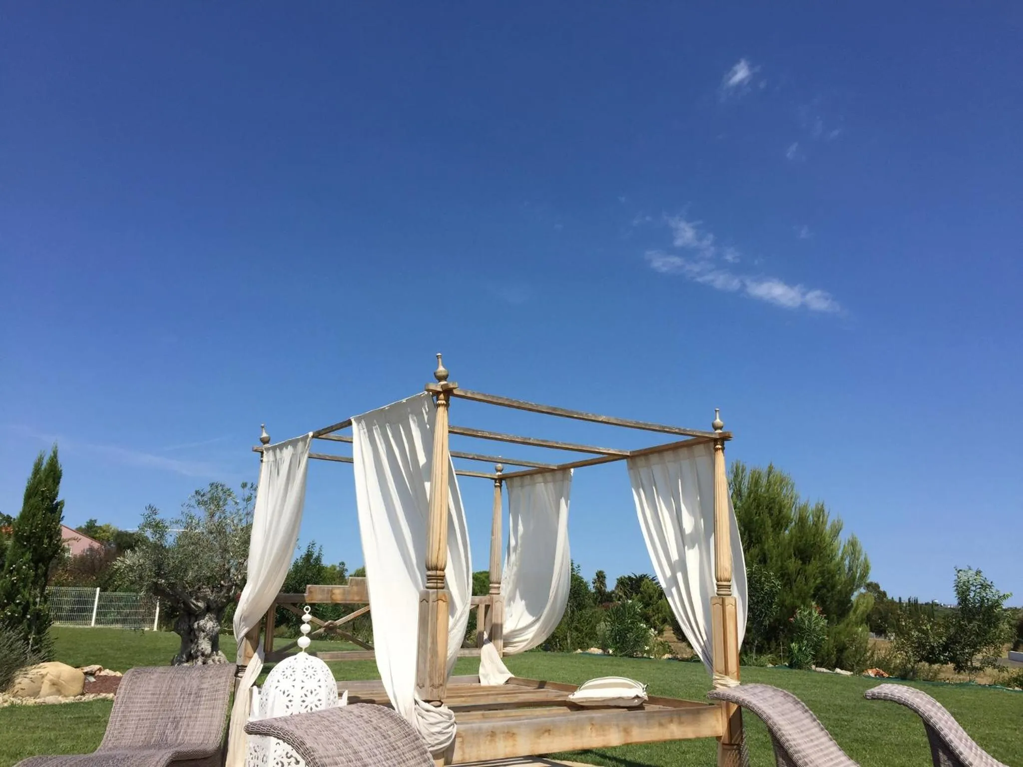 Garden view in Escapades Lointaines