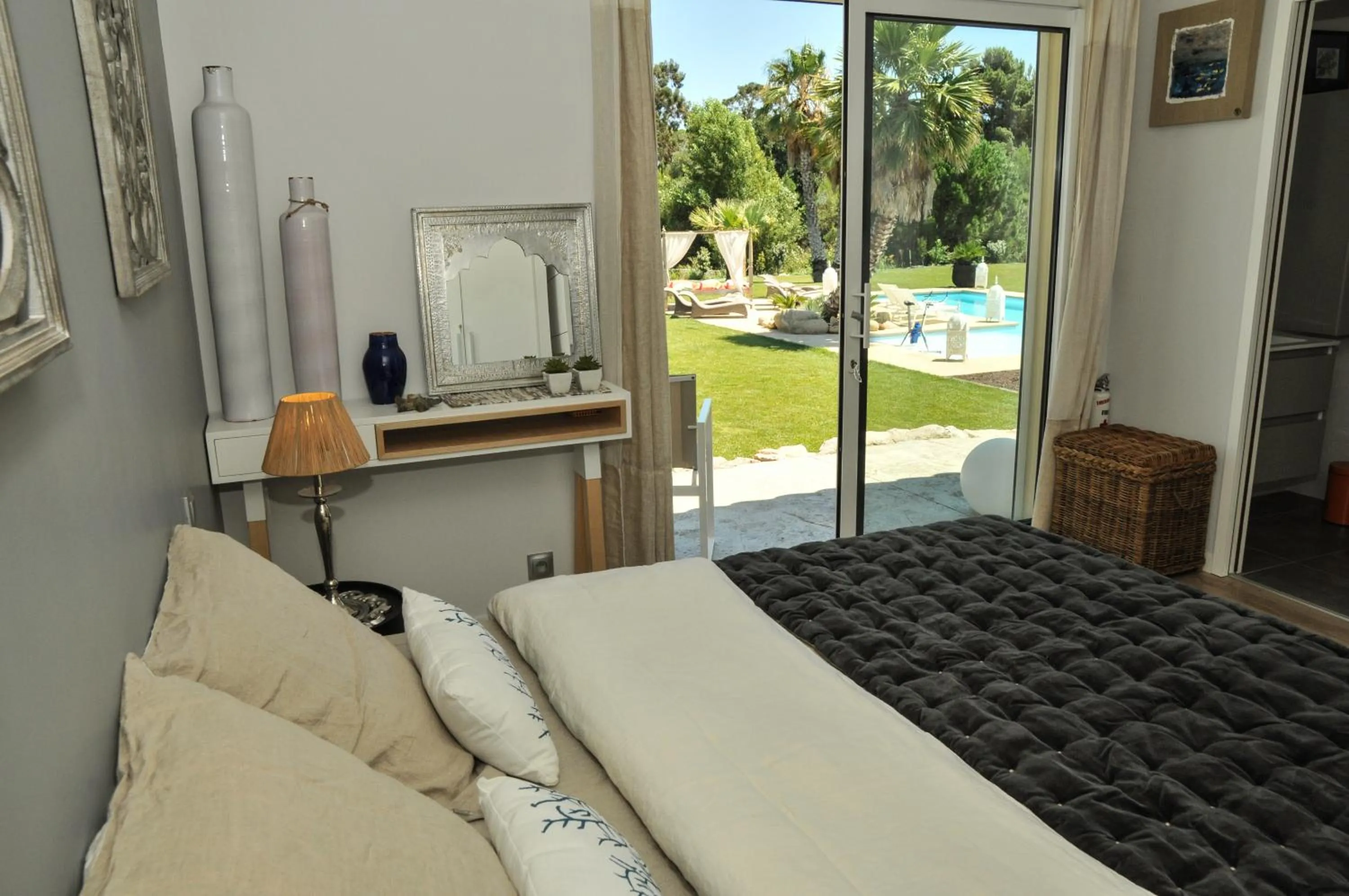 Bedroom, Bed in Escapades Lointaines