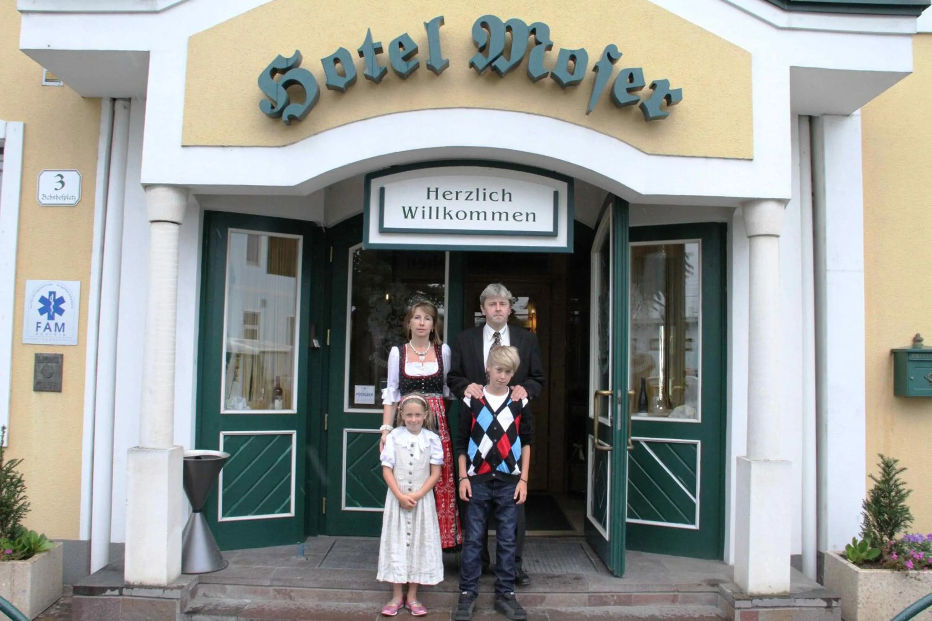 Staff in Hotel-Restaurant Moser Pöchlarn