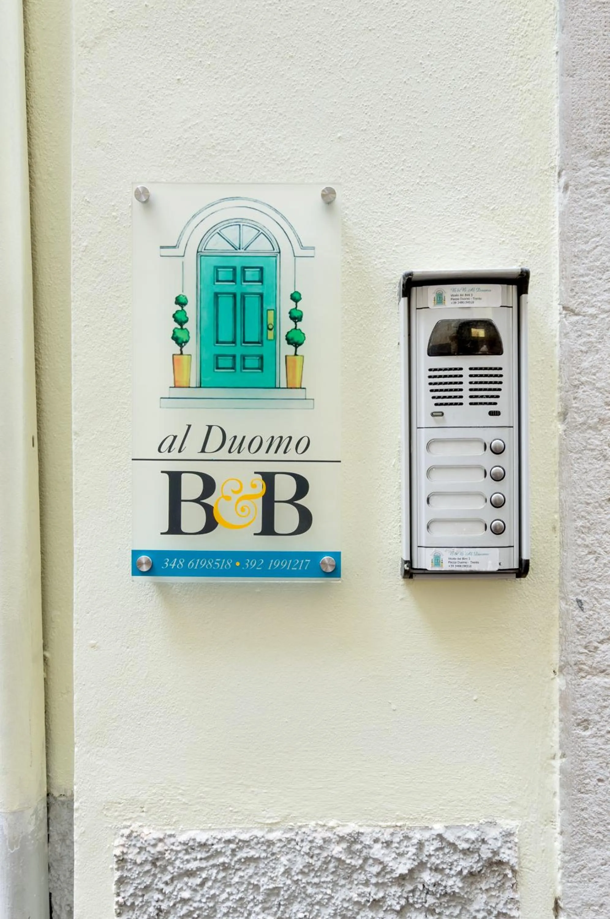 Property logo or sign in B&B and Apartments Al Duomo