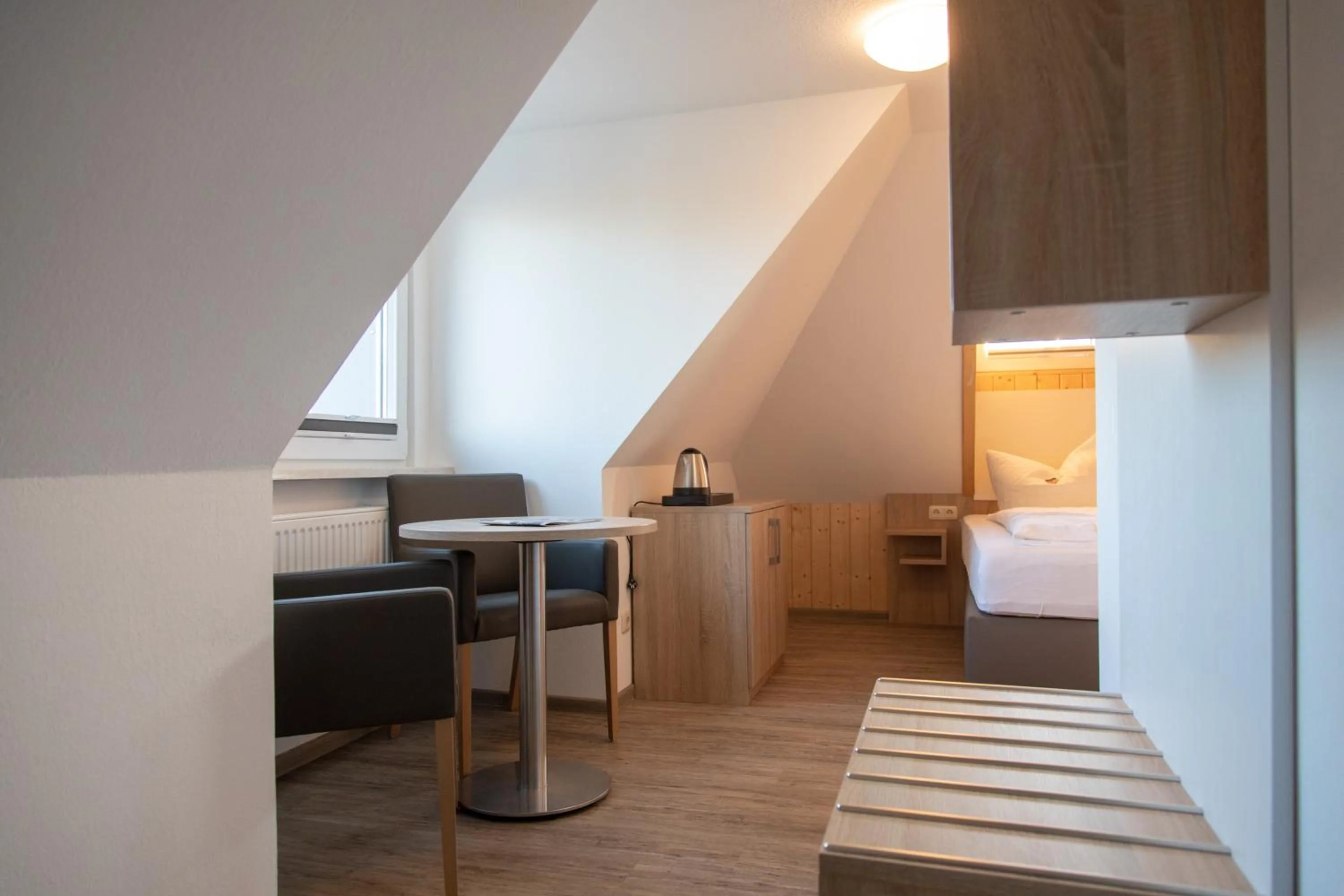 Bed in Heeren's Hotel Garni