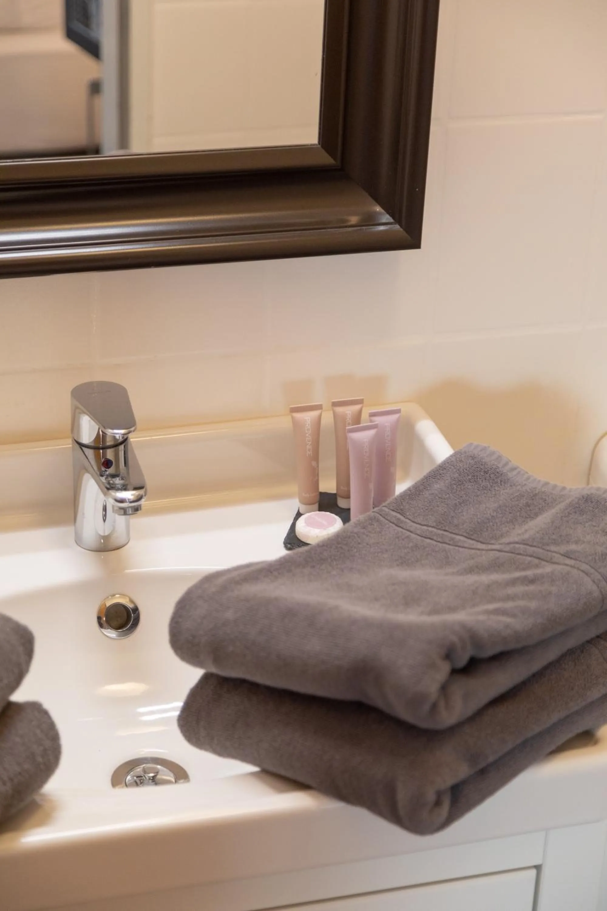 Bathroom in Heeren's Hotel Garni