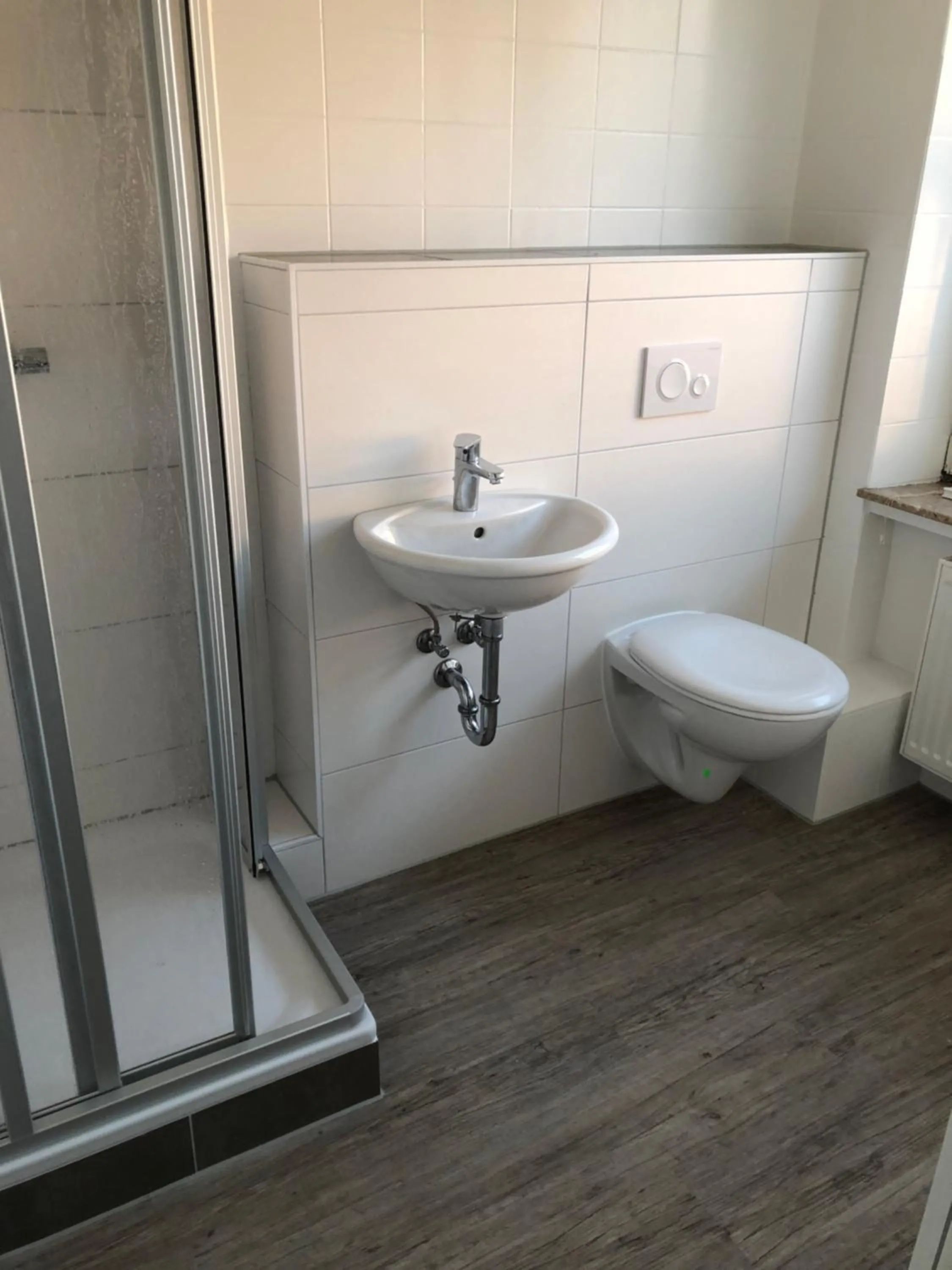 Shower in Heeren's Hotel Garni