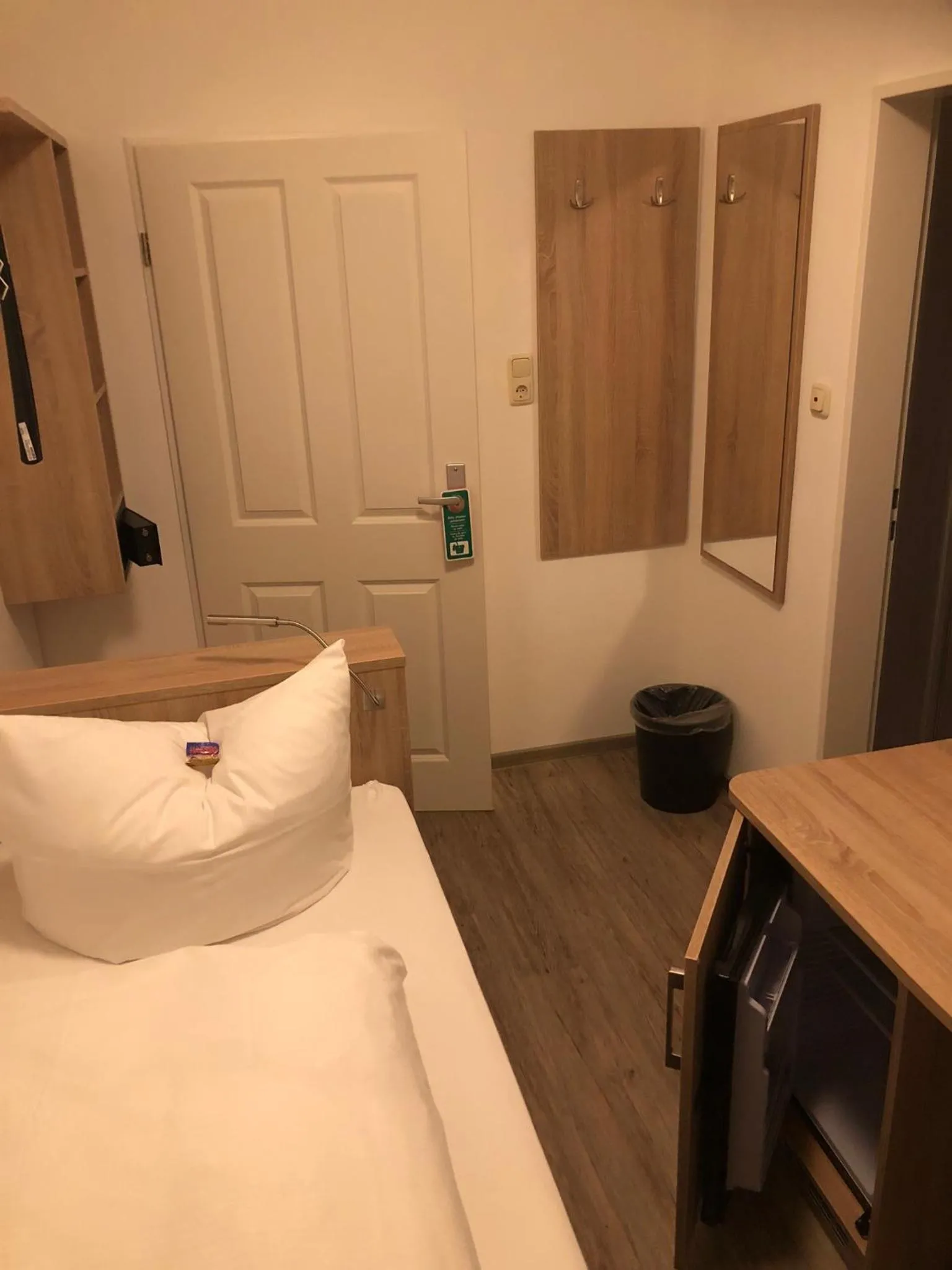 Bedroom, Bed in Heeren's Hotel Garni