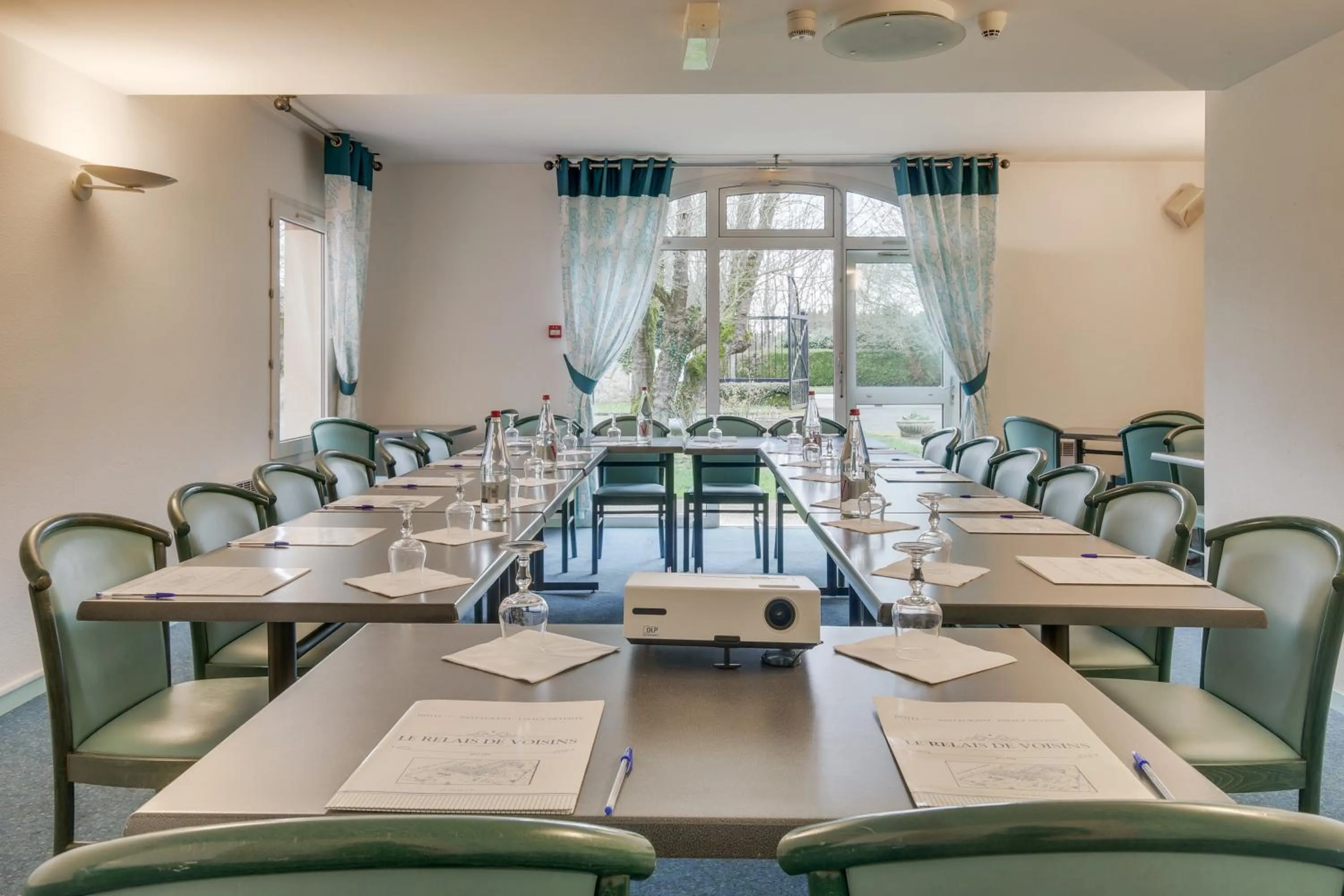 Meeting/conference room in Le Relais de Voisins