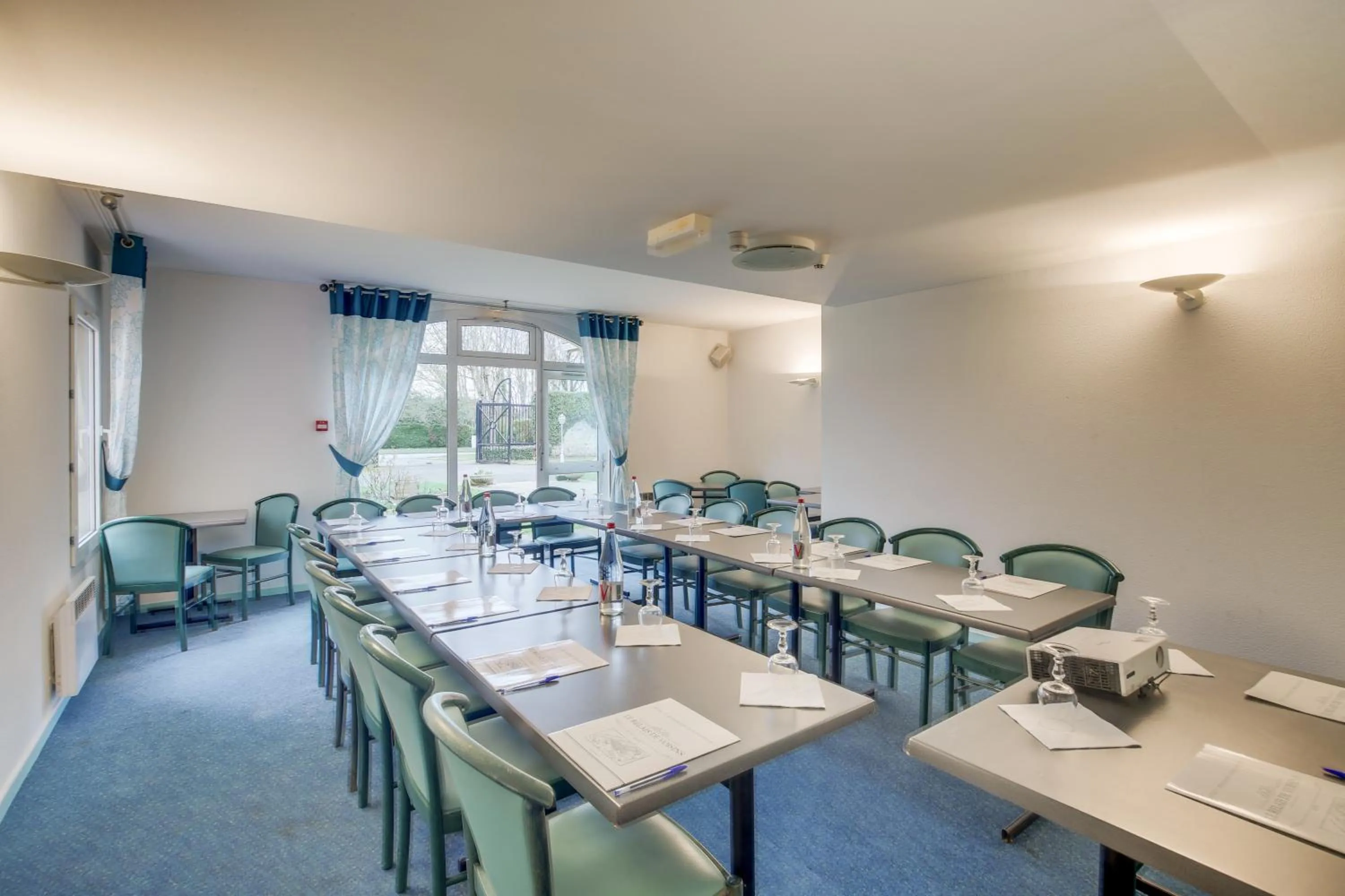 Meeting/conference room in Le Relais de Voisins