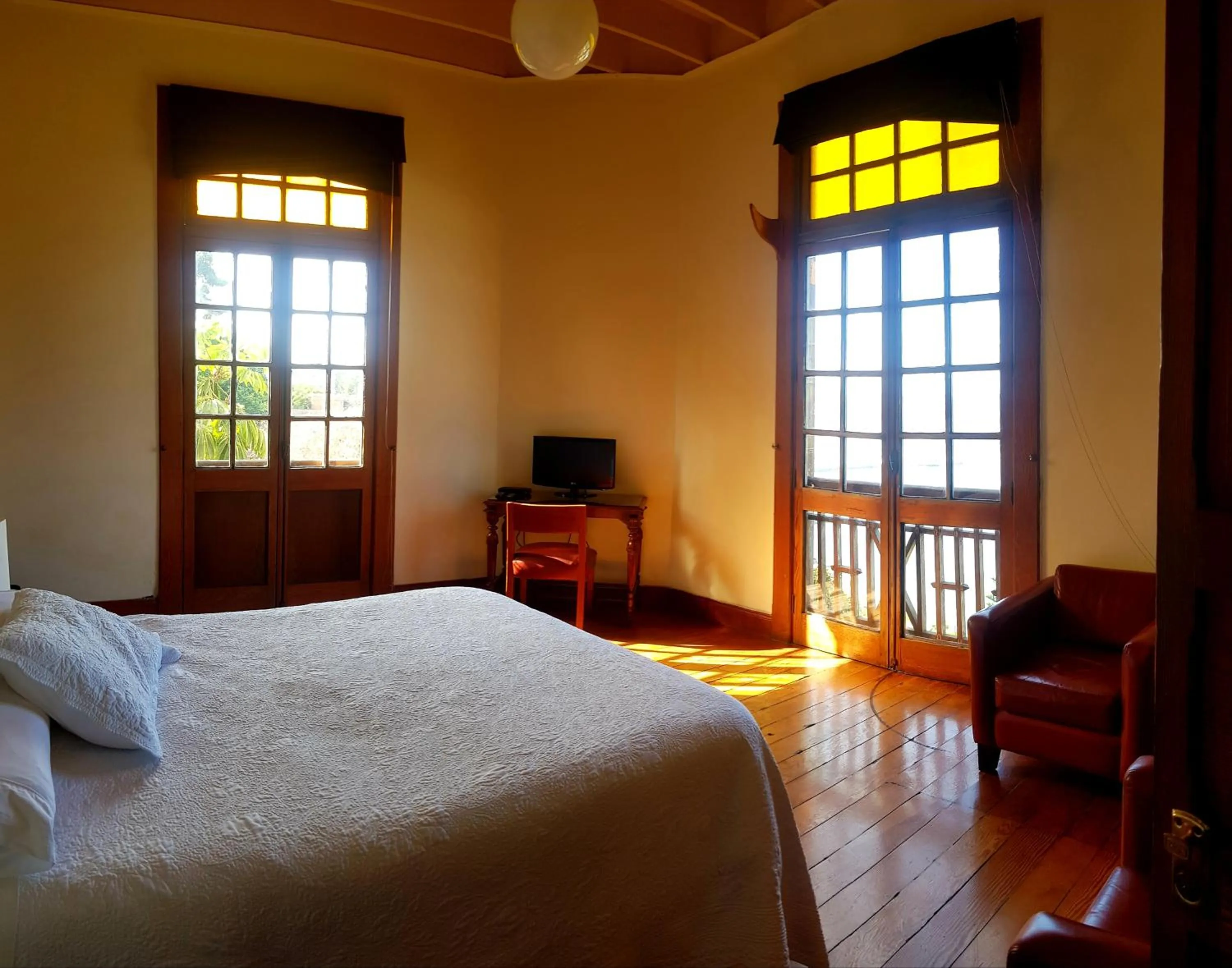 Photo of the whole room, Bed in Second Home Peru