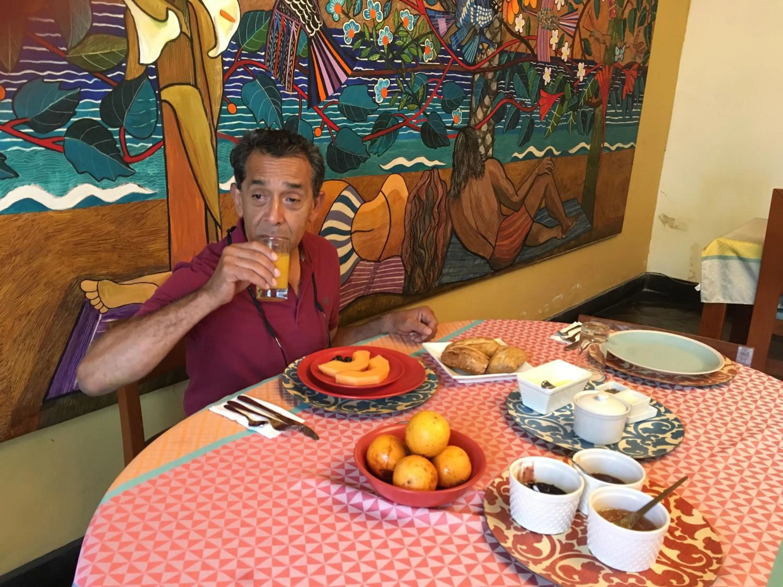 Continental breakfast in Second Home Peru