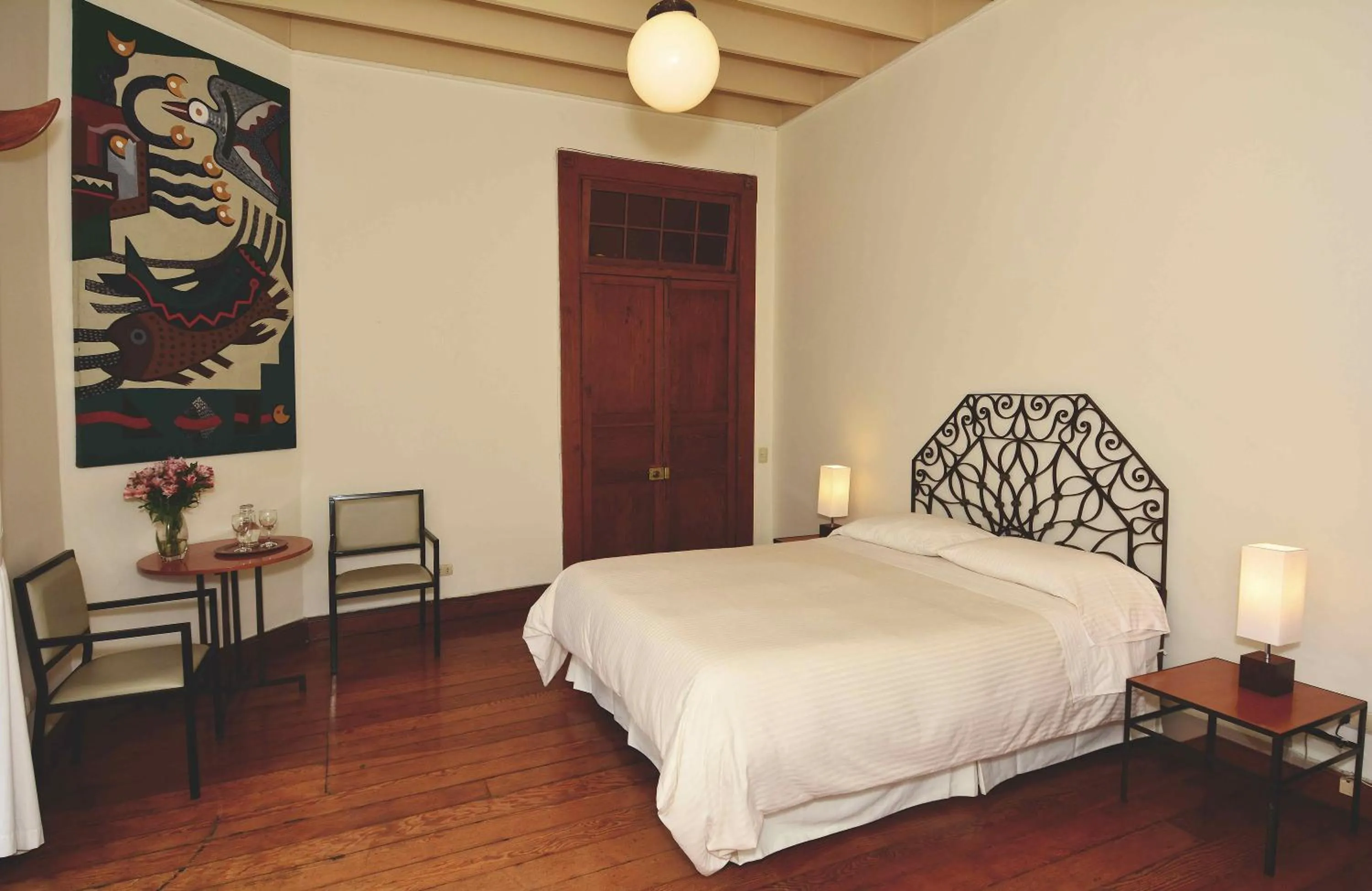 Photo of the whole room, Bed in Second Home Peru