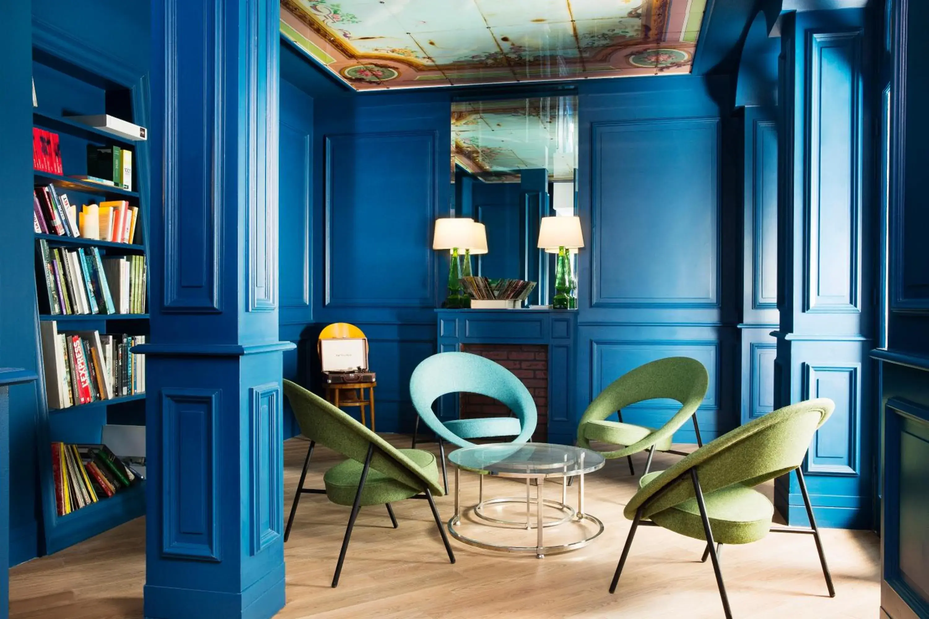 Living room in Hôtel Céleste Batignolles Montmartre Living room in Hôtel Céleste Batignolles Montmartre