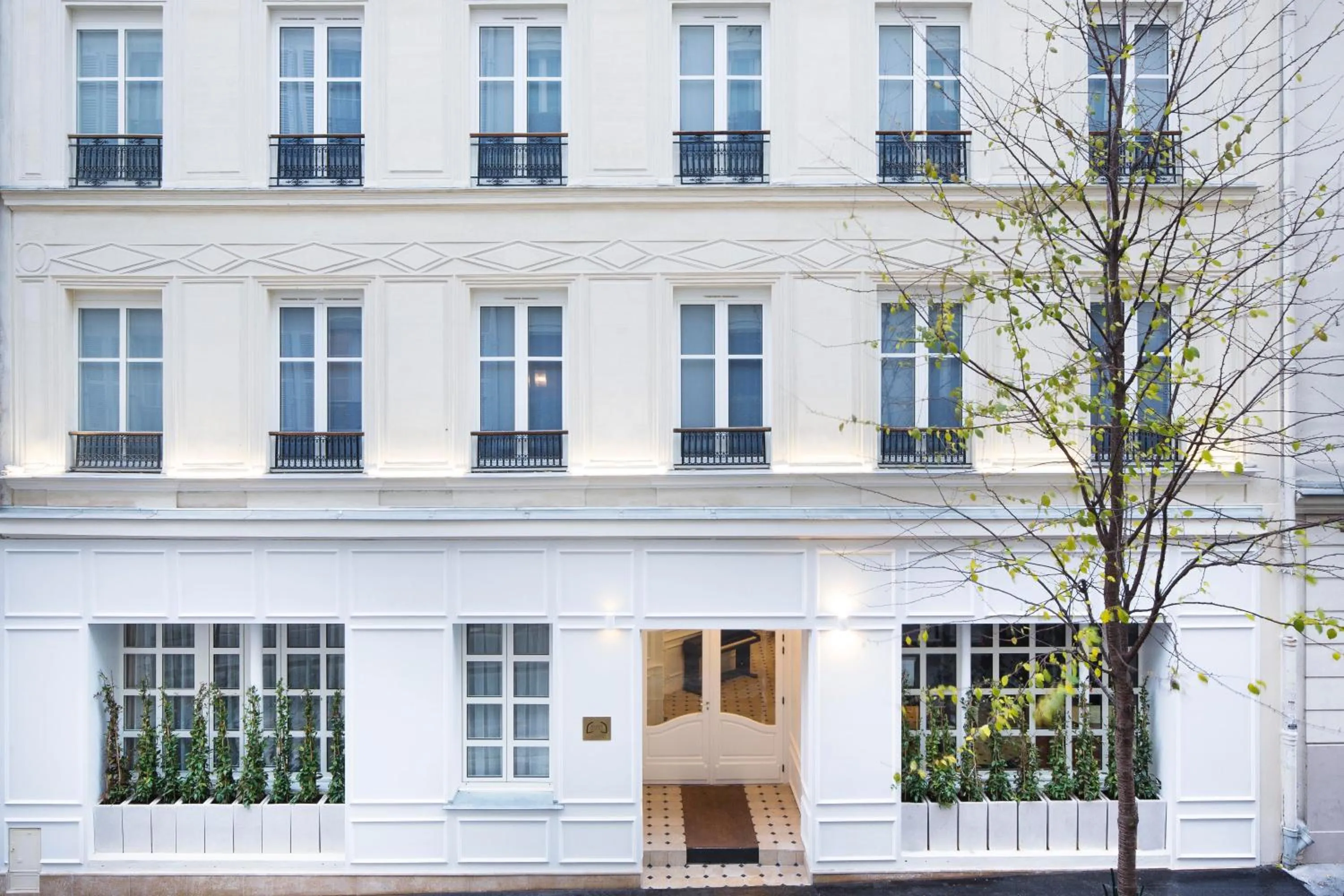 Facade/entrance, Property Building in Hôtel Céleste Batignolles Montmartre