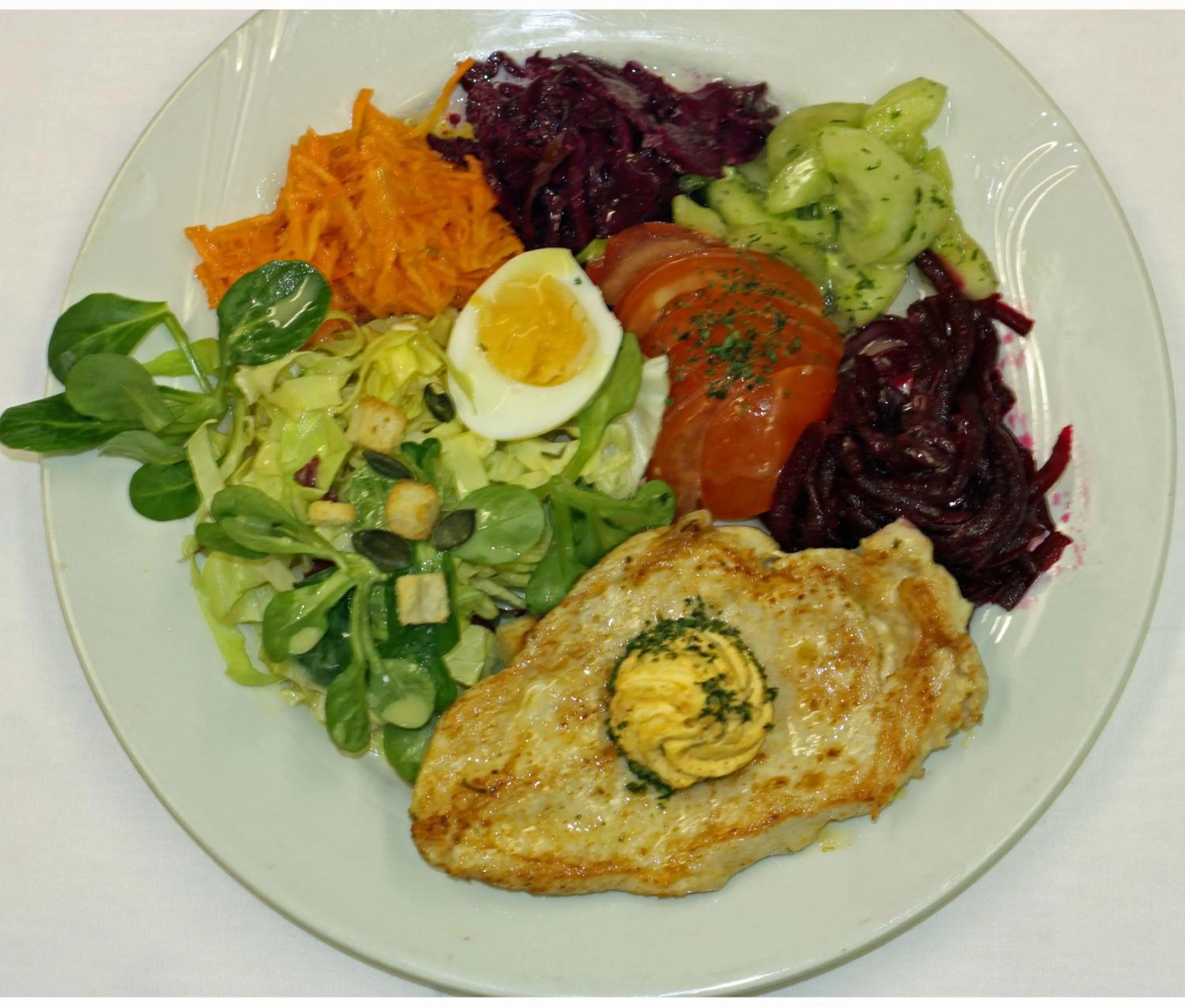 Food in Hotel Koi-Gartenteich