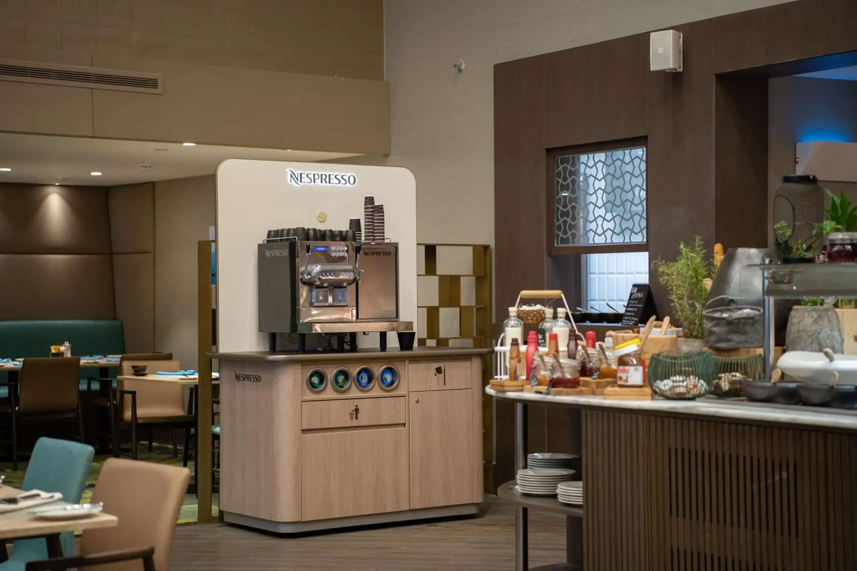 Restaurant/places to eat in Radisson Blu Hotel, Jeddah Corniche Restaurant/places to eat in Radisson Blu Hotel, Jeddah Corniche