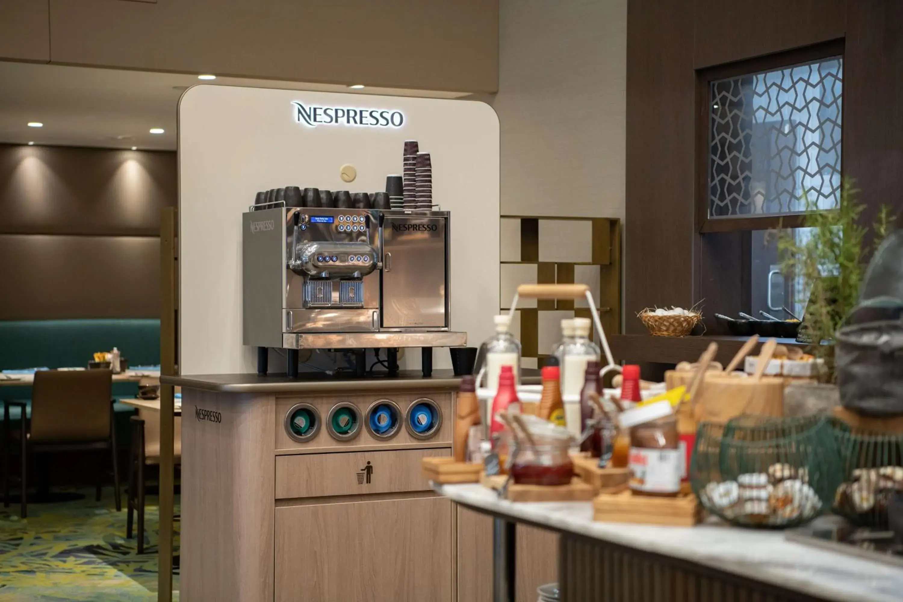 Restaurant/places to eat in Radisson Blu Hotel, Jeddah Corniche Restaurant/places to eat in Radisson Blu Hotel, Jeddah Corniche