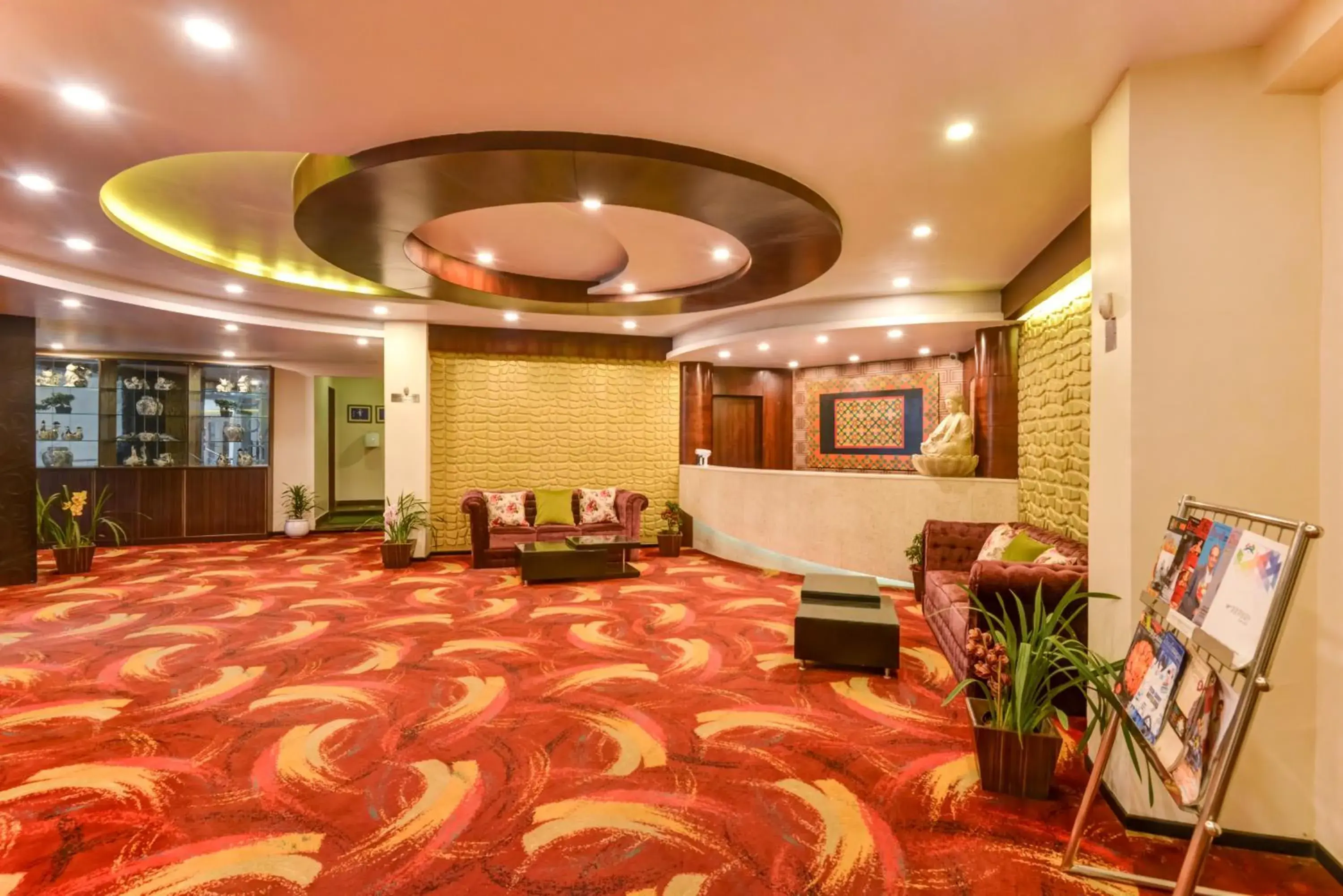 Lobby or reception in Summit Montana Suites & Spa at Mall Lobby or reception in Summit Montana Suites & Spa at Mall