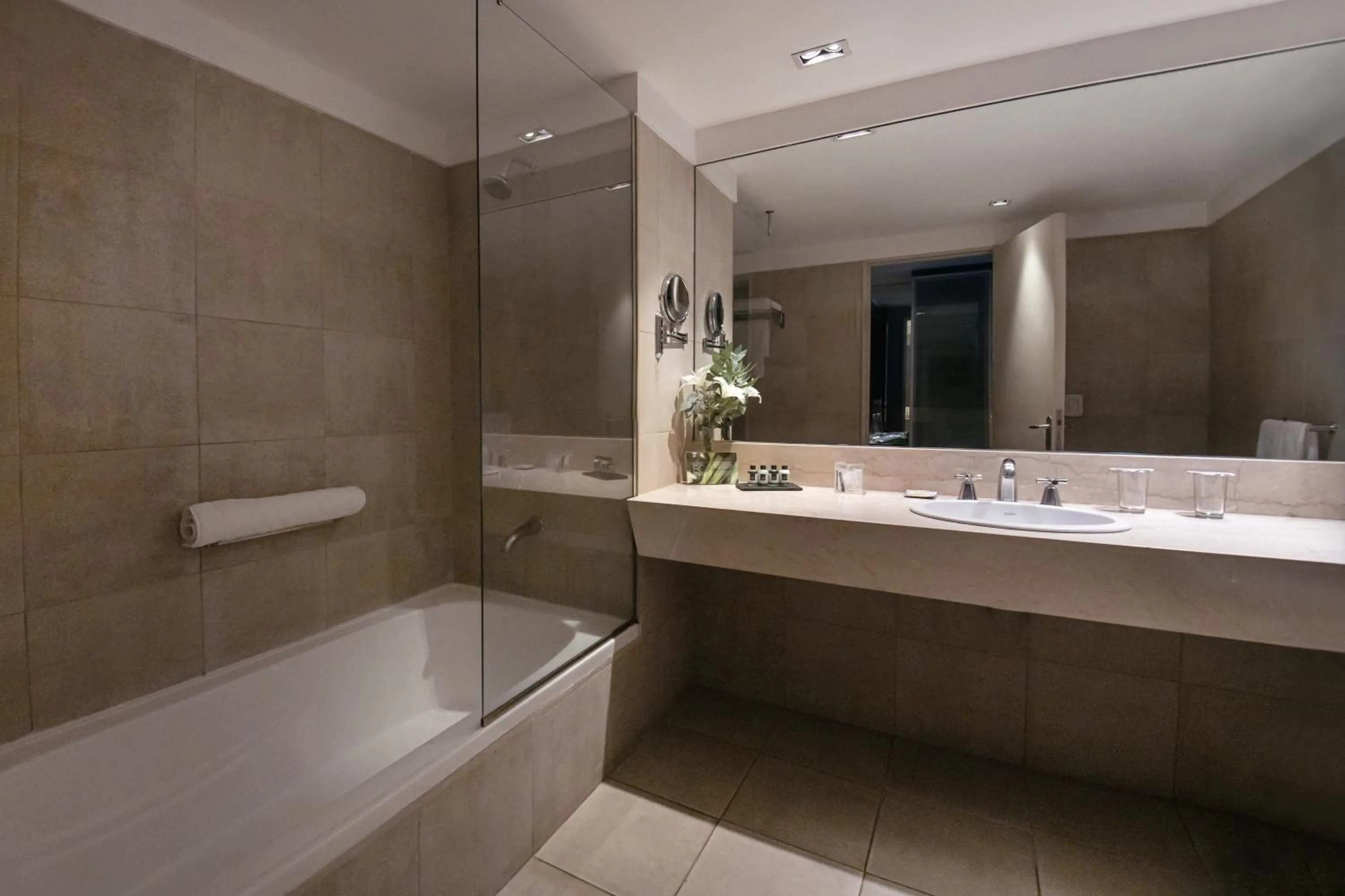 Bathroom in Hotel Madero Buenos Aires, WorldHotels Elite