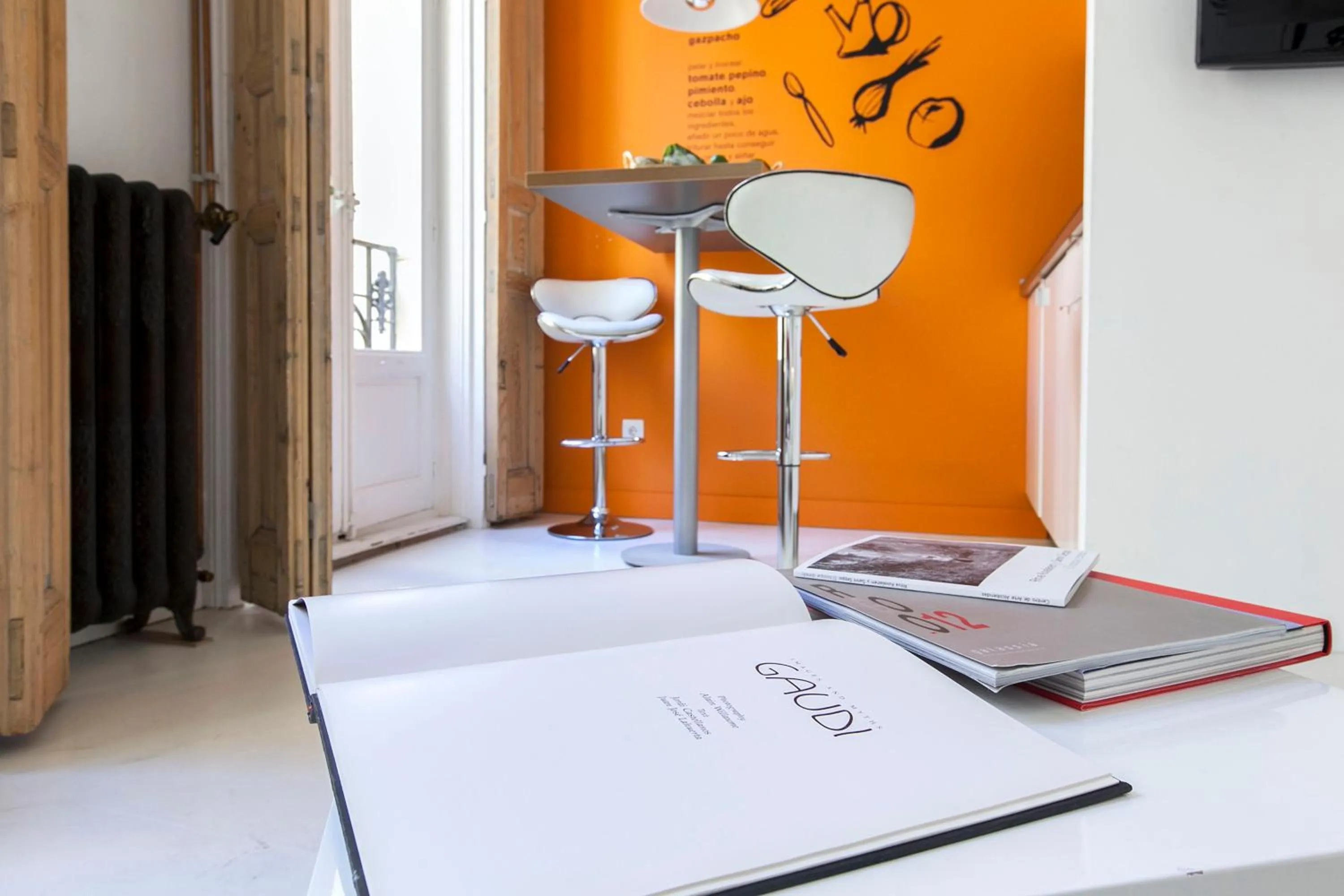 Decorative detail in Apartamentos Matute 11