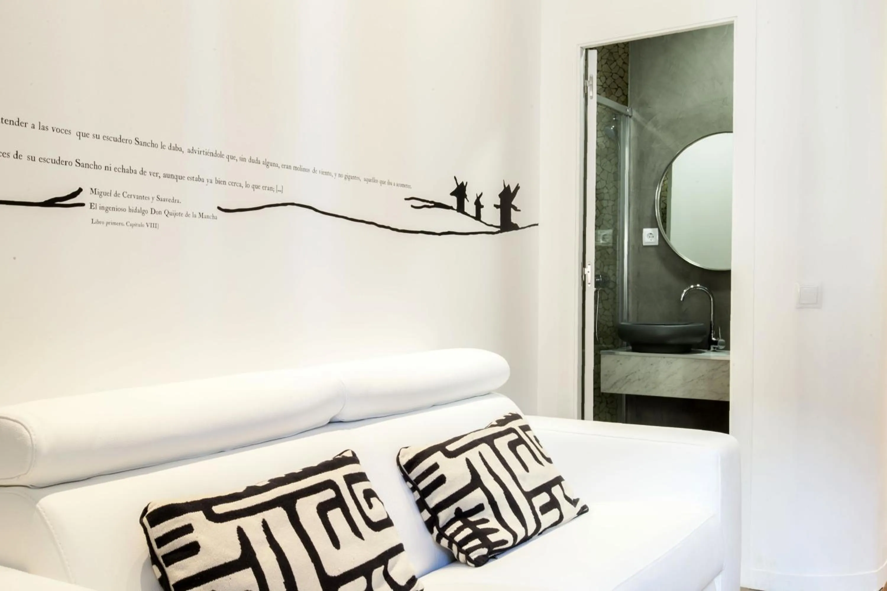 Seating area, Bed in Apartamentos Matute 11