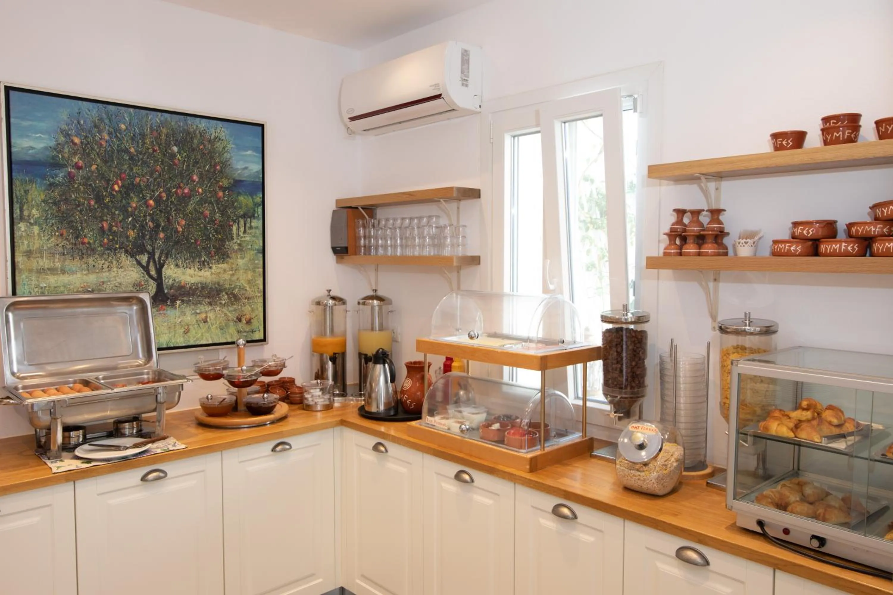 Breakfast in Nymfes Hotel