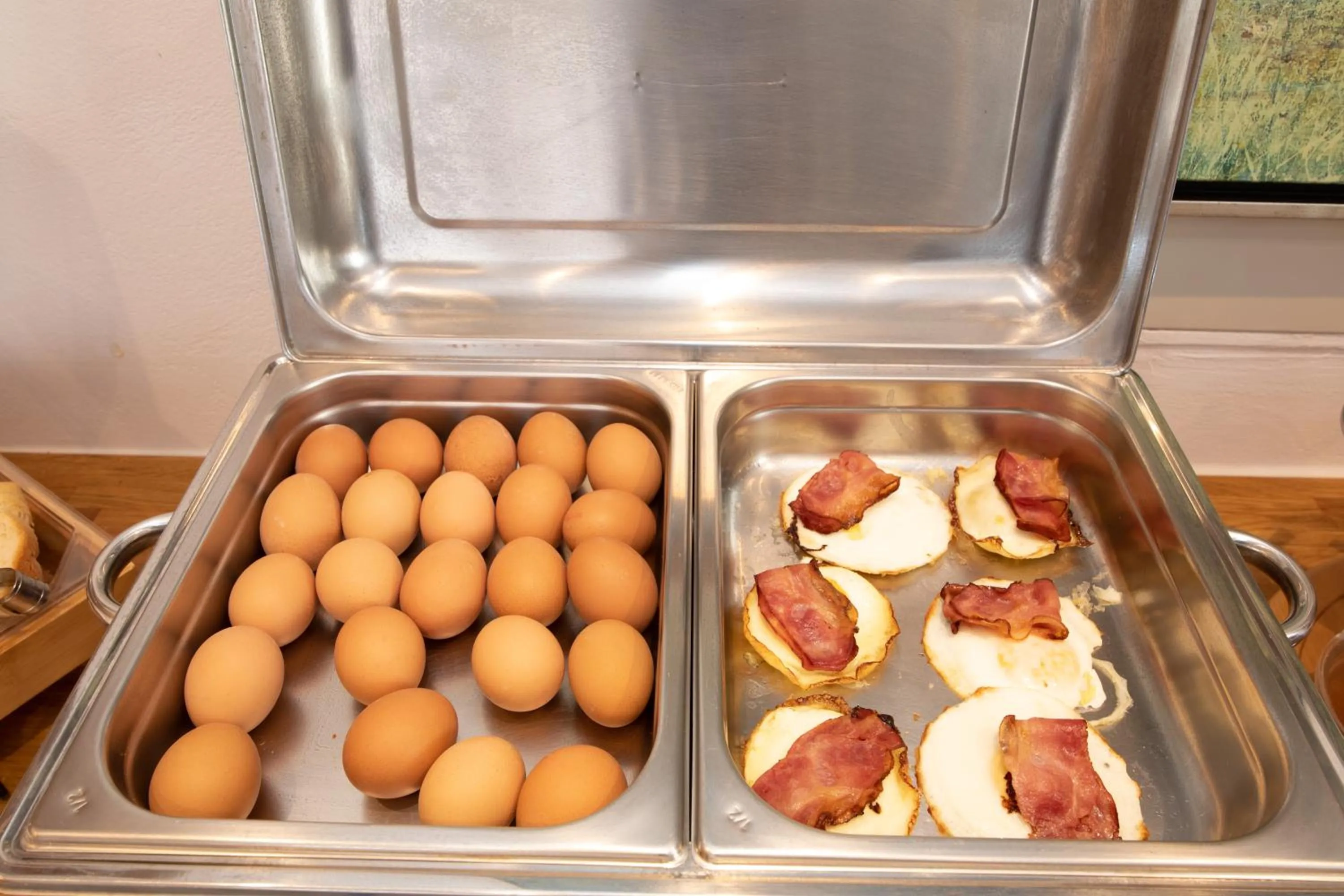 Breakfast in Nymfes Hotel