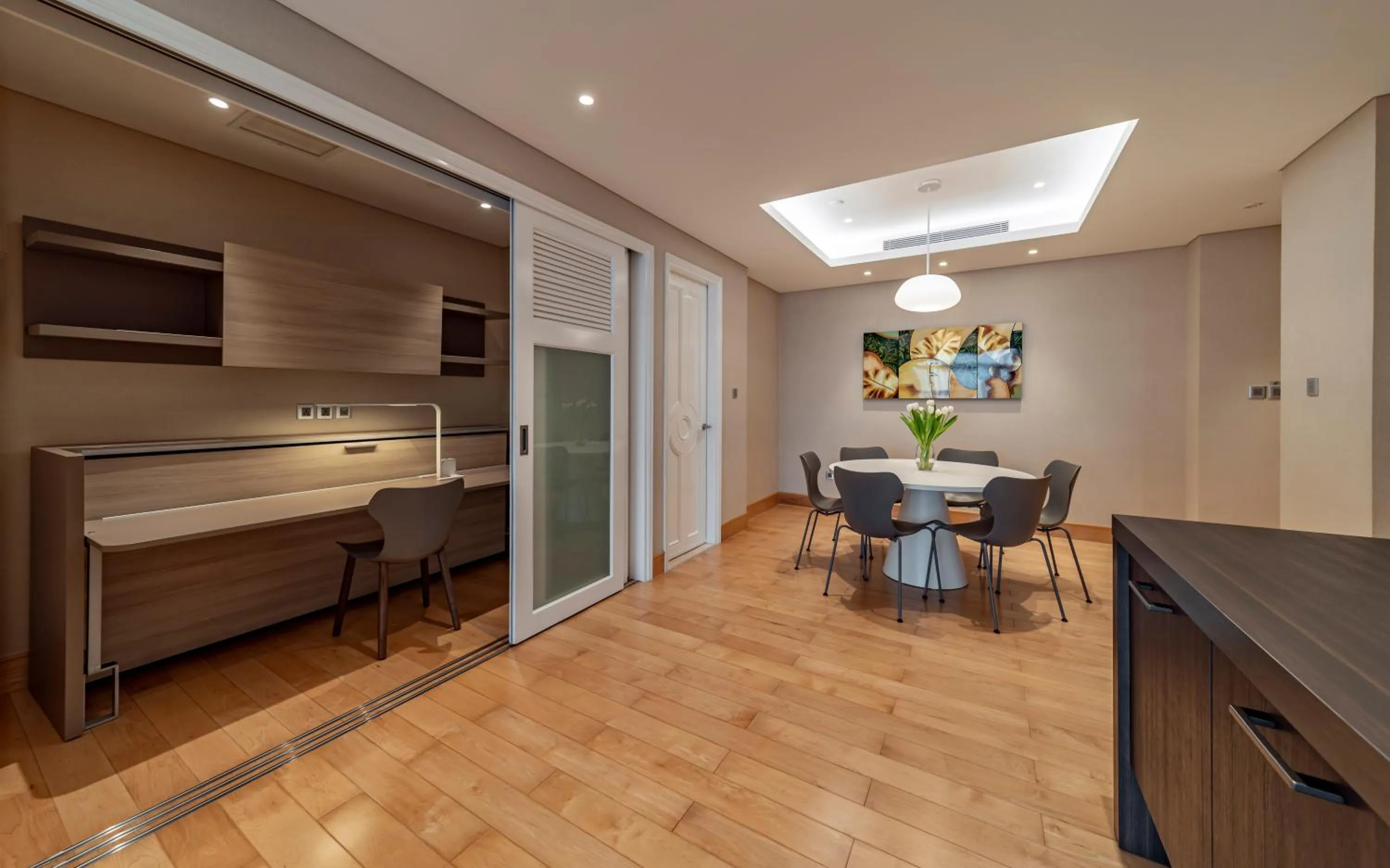 Living room in Sherwood Suites