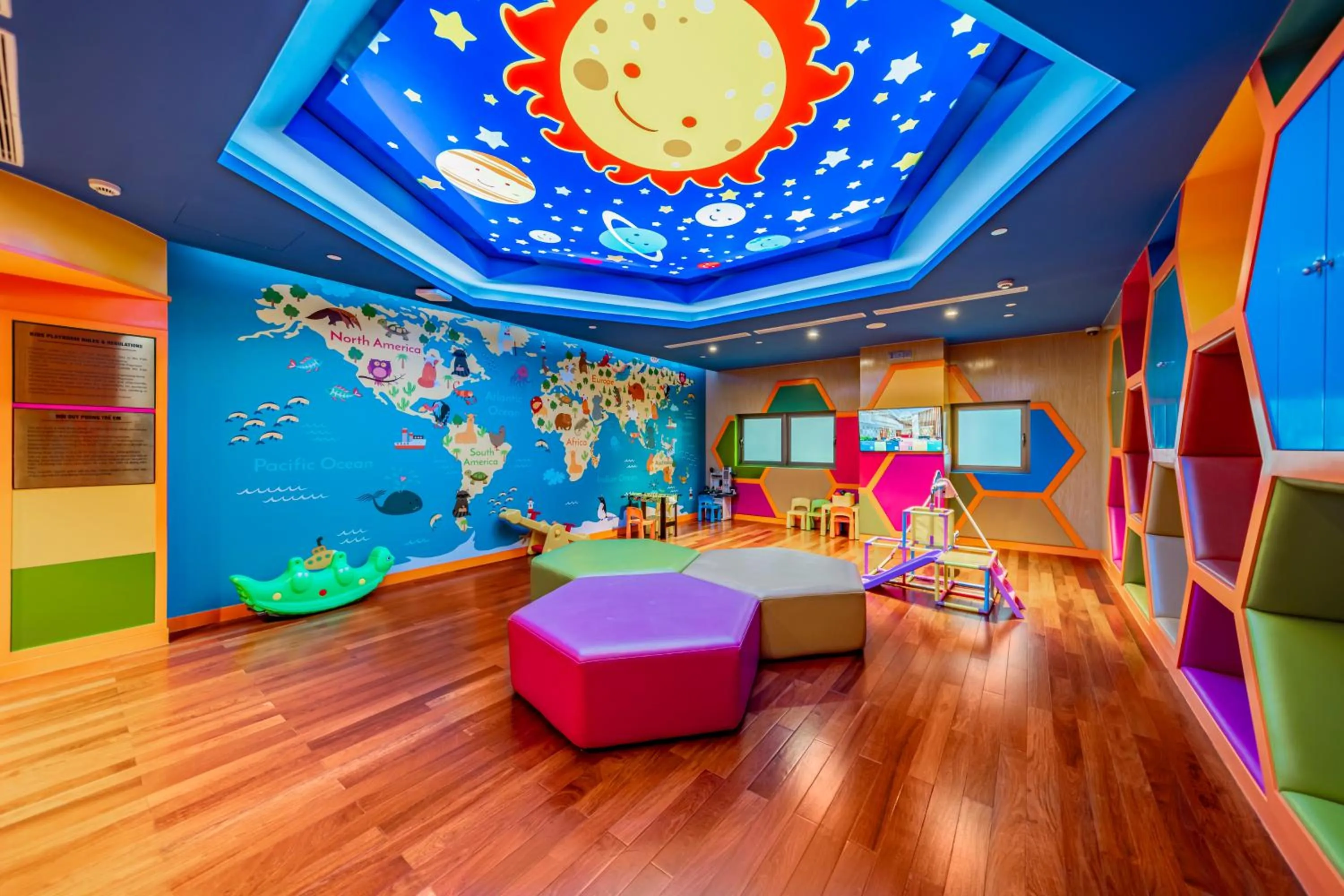 Kids's club in Sherwood Suites