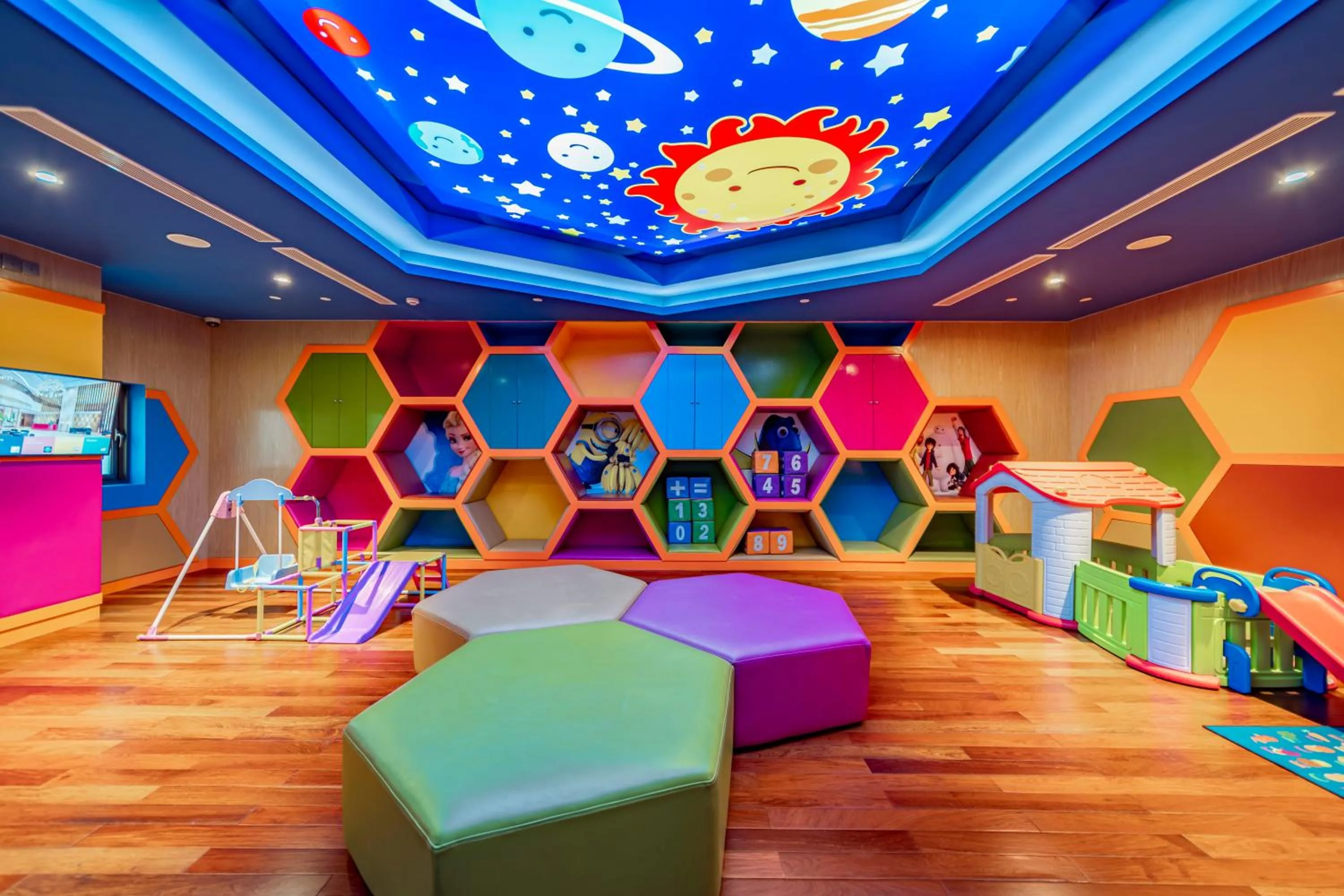 Kids's club in Sherwood Suites