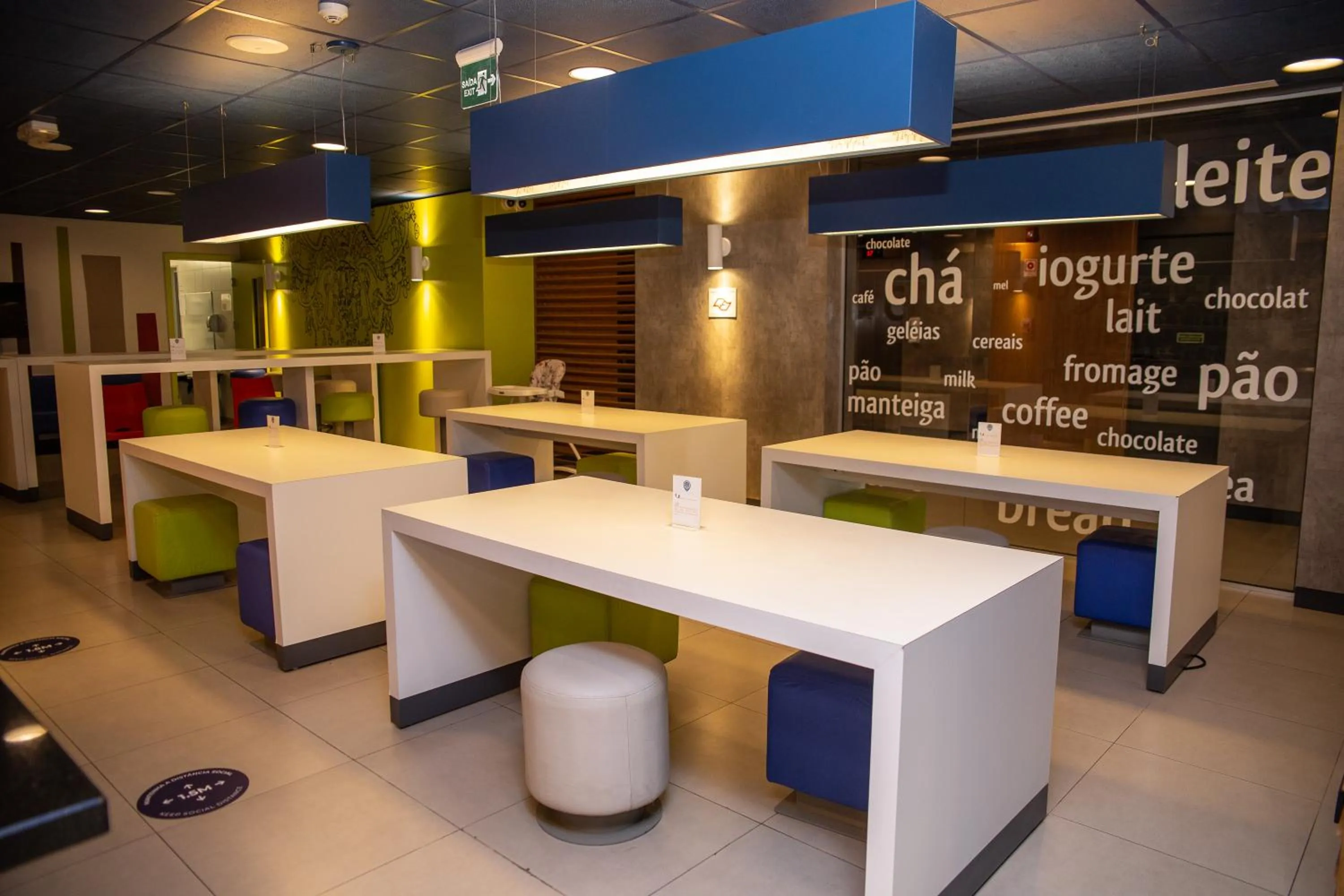 Lounge or bar in ibis budget Campinas Aquidaban