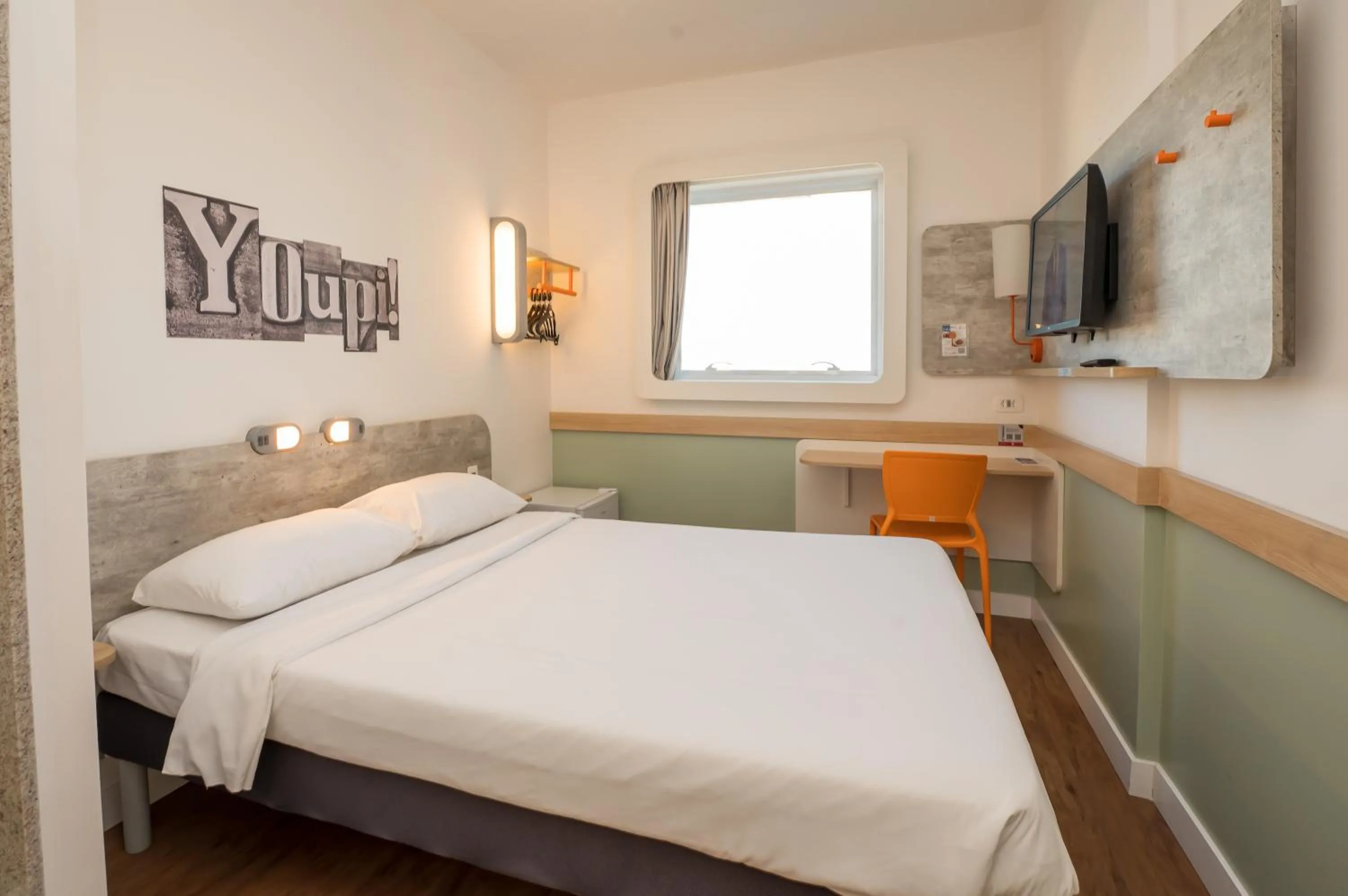 Photo of the whole room, Bed in ibis budget Campinas Aquidaban