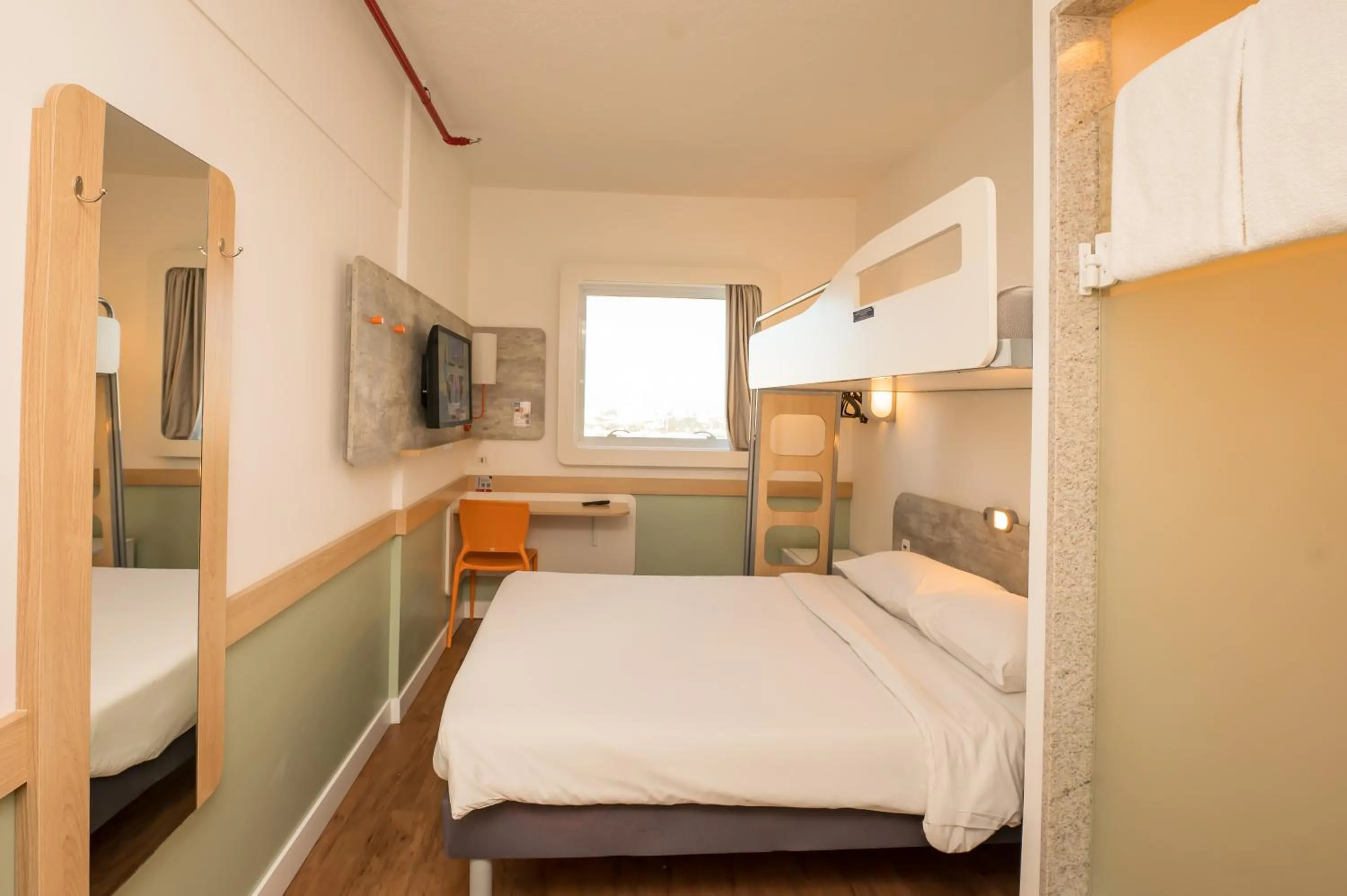 TV and multimedia, Bed in ibis budget Campinas Aquidaban