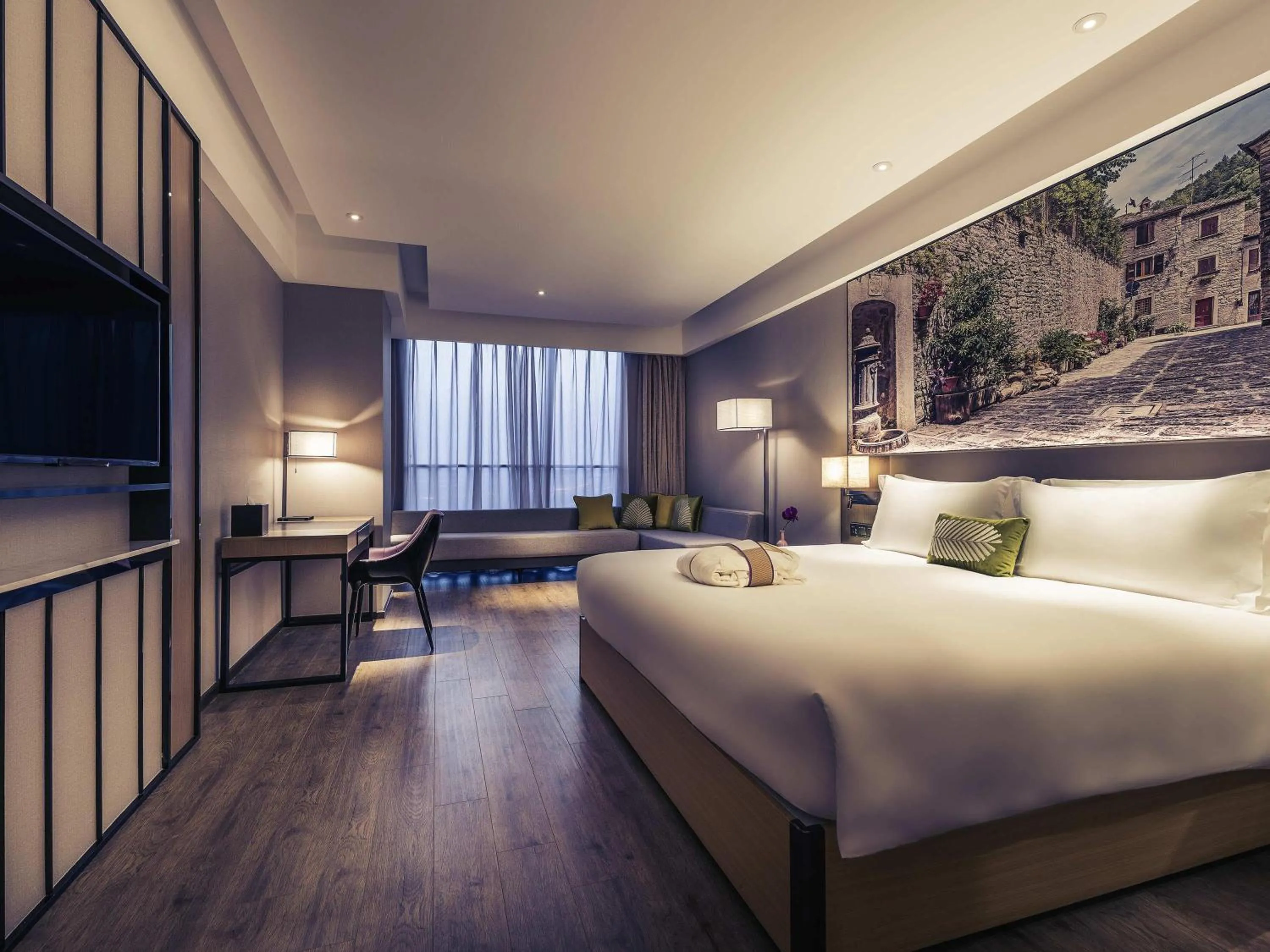 Bedroom in Mercure Shanghai Hongqiao Railway Station
