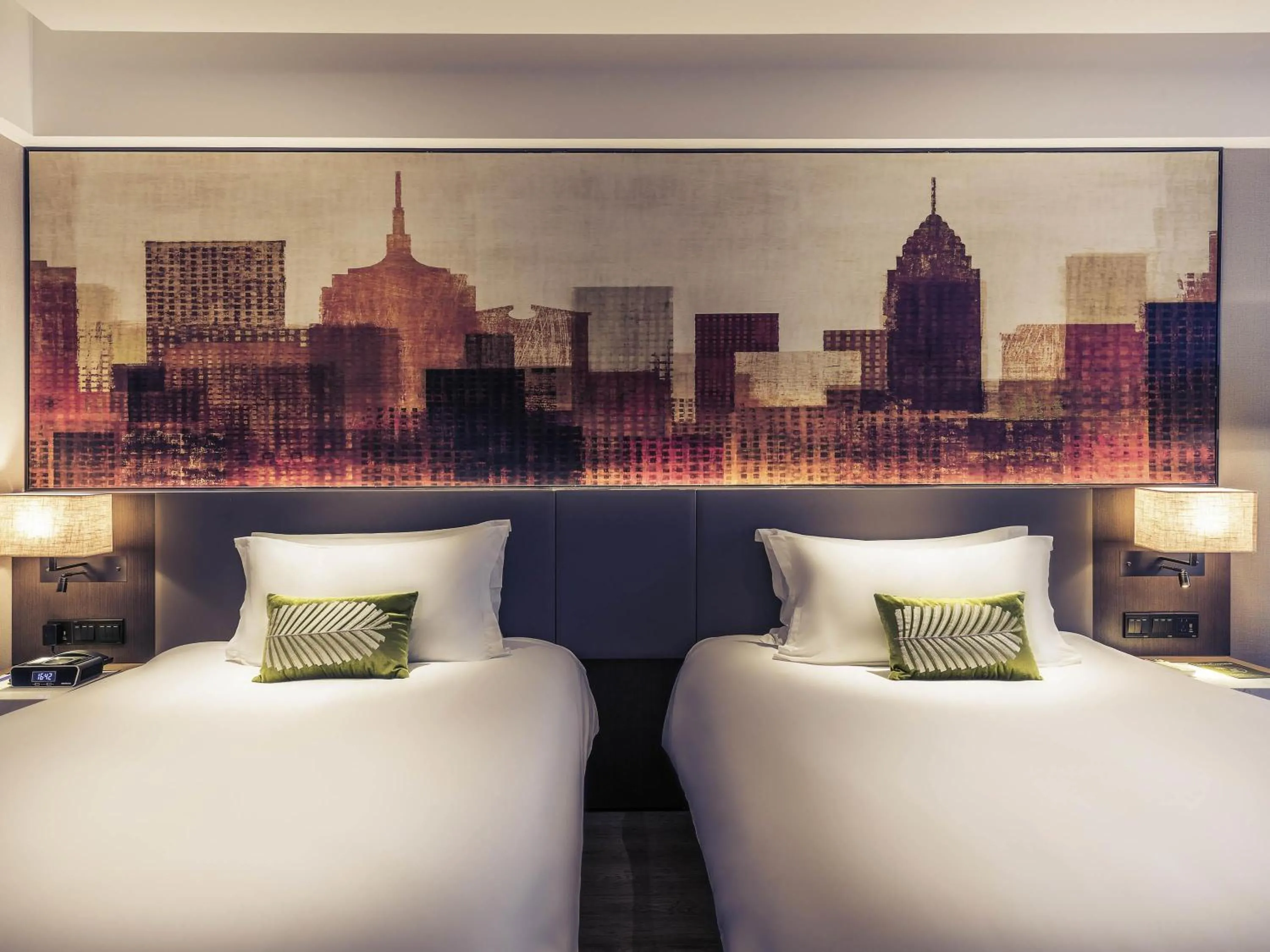 Bedroom in Mercure Shanghai Hongqiao Railway Station